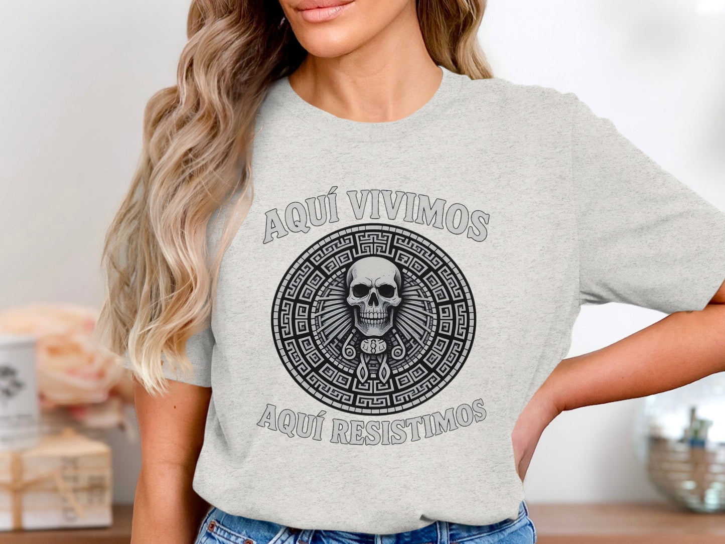 Aquí Vivimos Aquí Resistimos T-shirt product