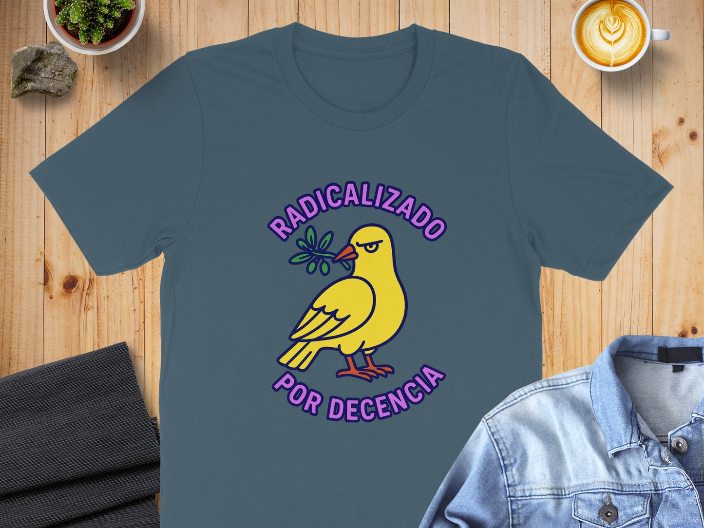 Radicalizado Por Decencia Bird Graphic Shirt product
