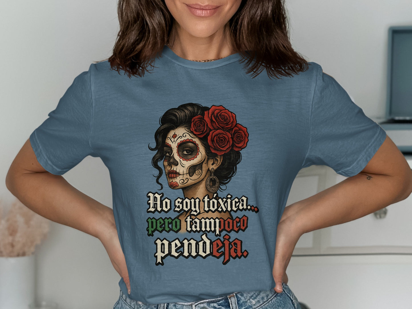 No Soy Toxica Graphic Tee Shirt Product