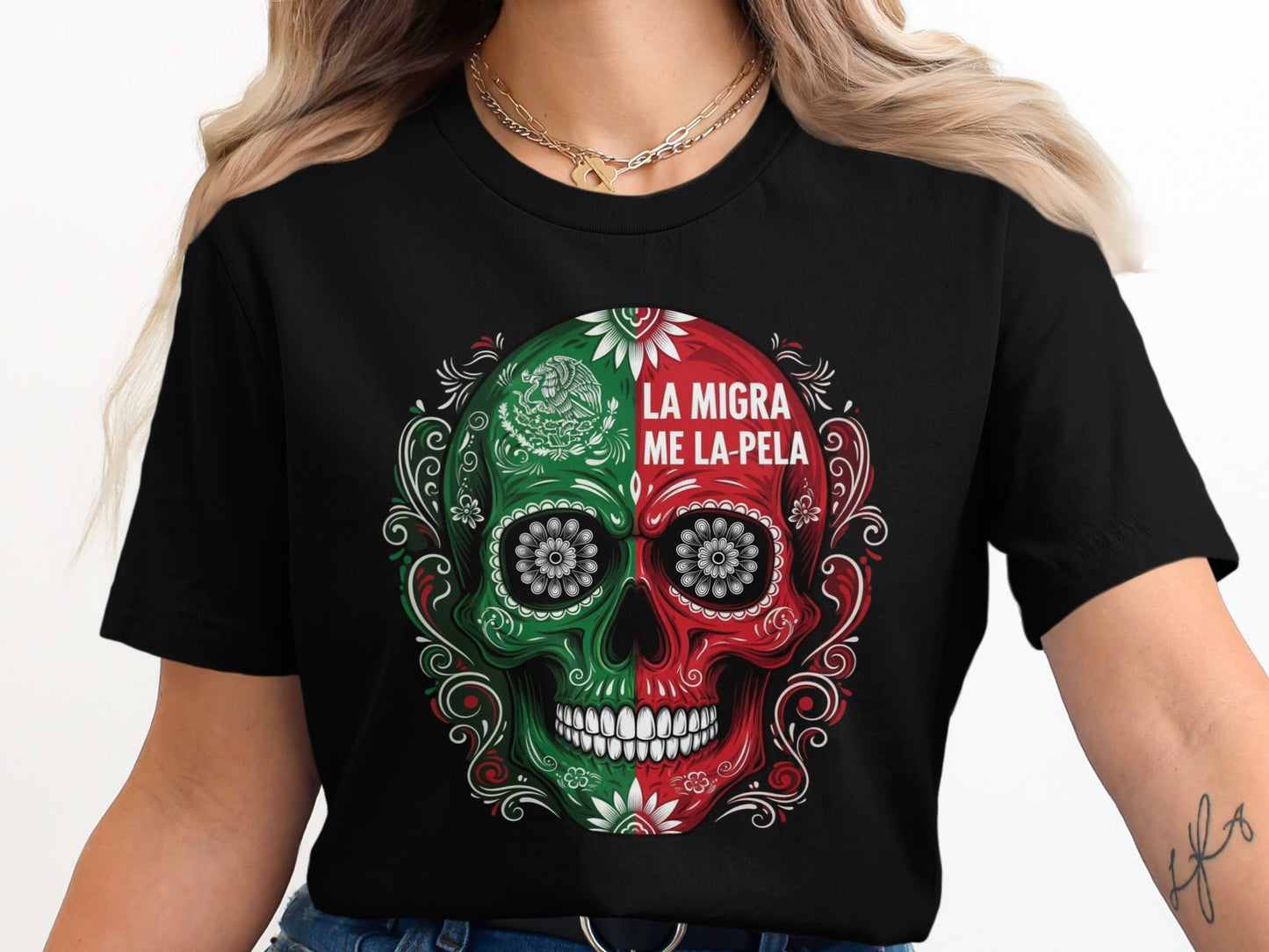 La Migra Me La Pela Skull Art Graphic T-Shirt product