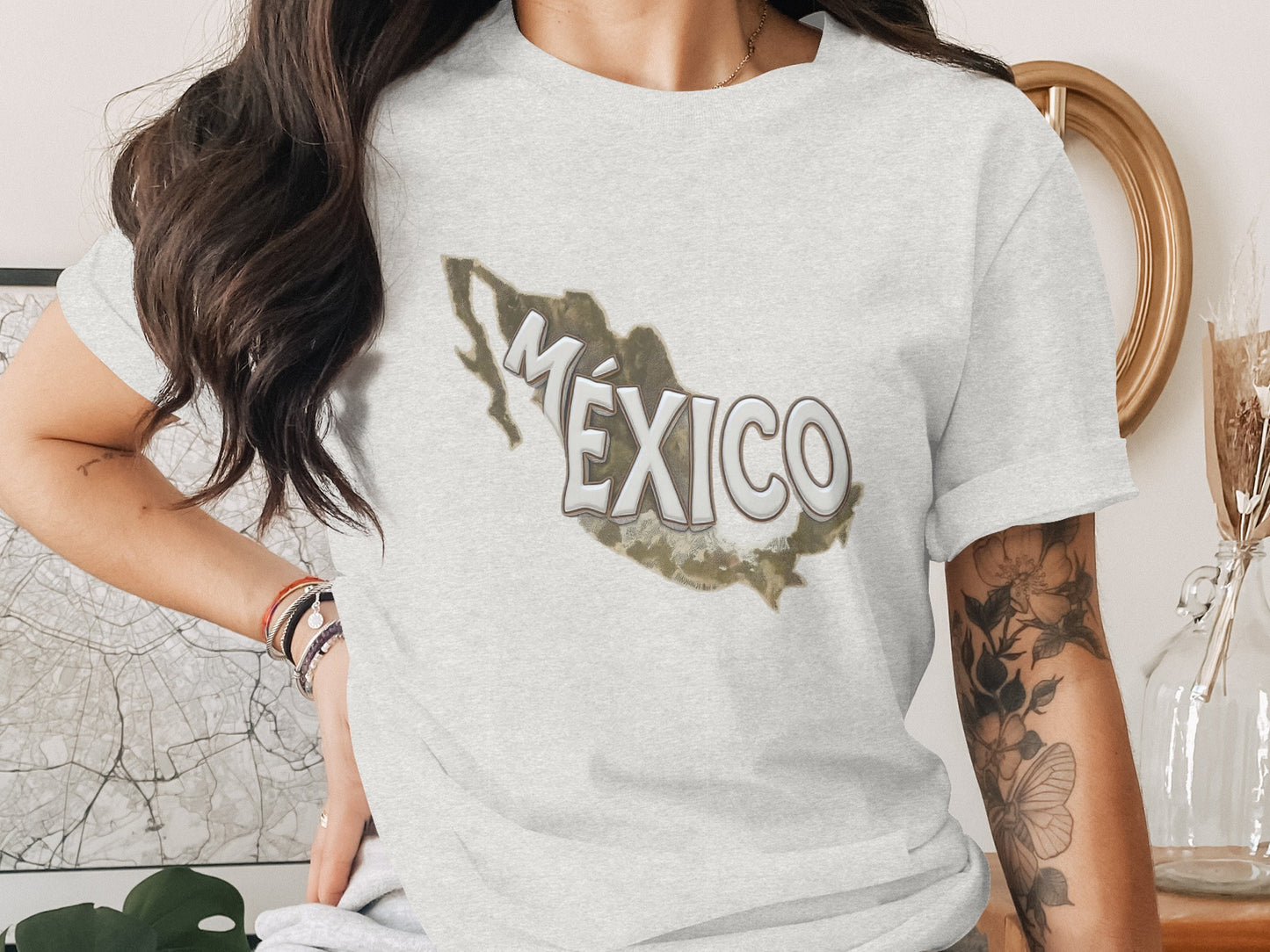 Vintage Style México Map Graphic Tee Shirt product