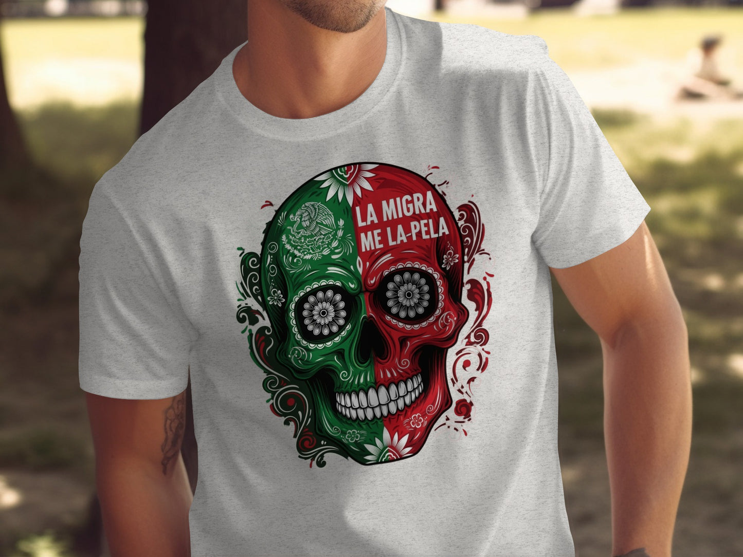 La Migra Me La Pela Skull Design T-Shirt product