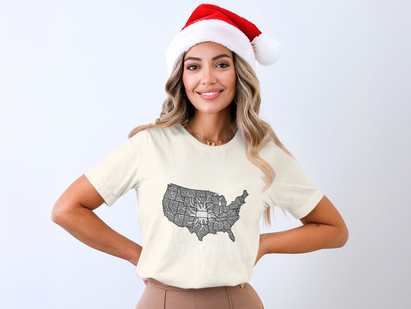 Christmas USA Map Design Santa Hat T-Shirt