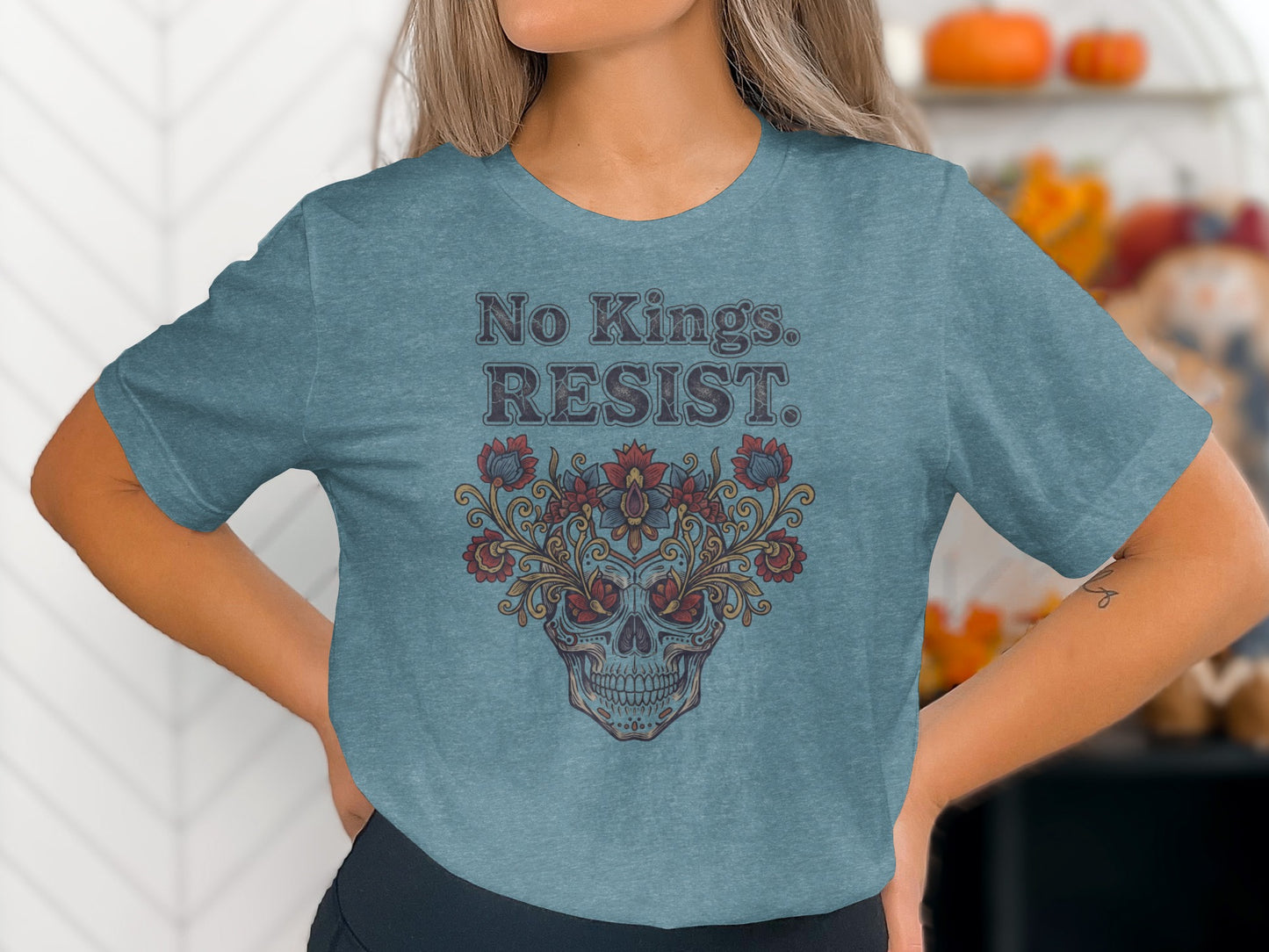 No Kings Resist Skull Graphic T-shirt product