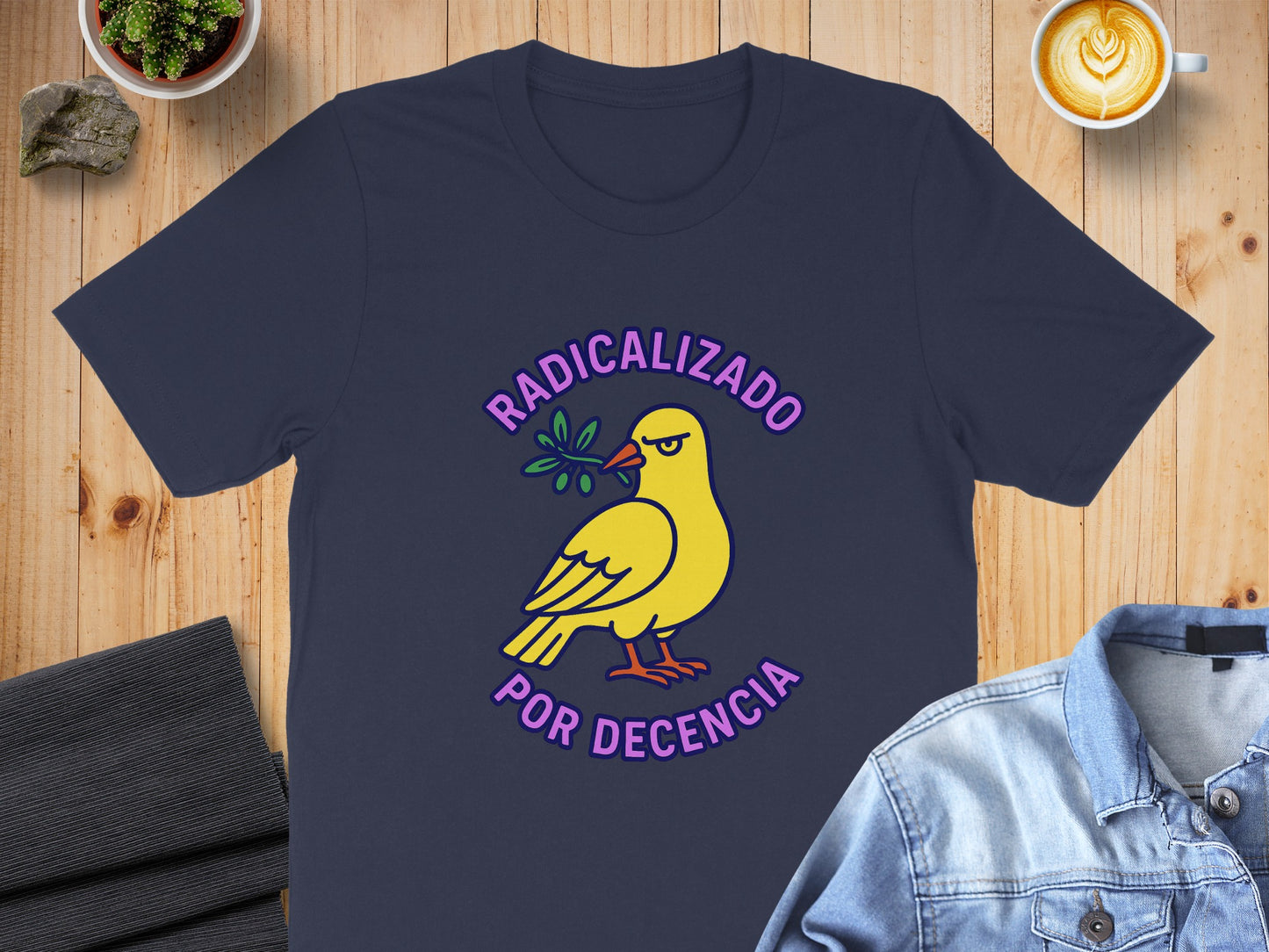 Radicalizado Por Decencia Bird Graphic T-shirt product