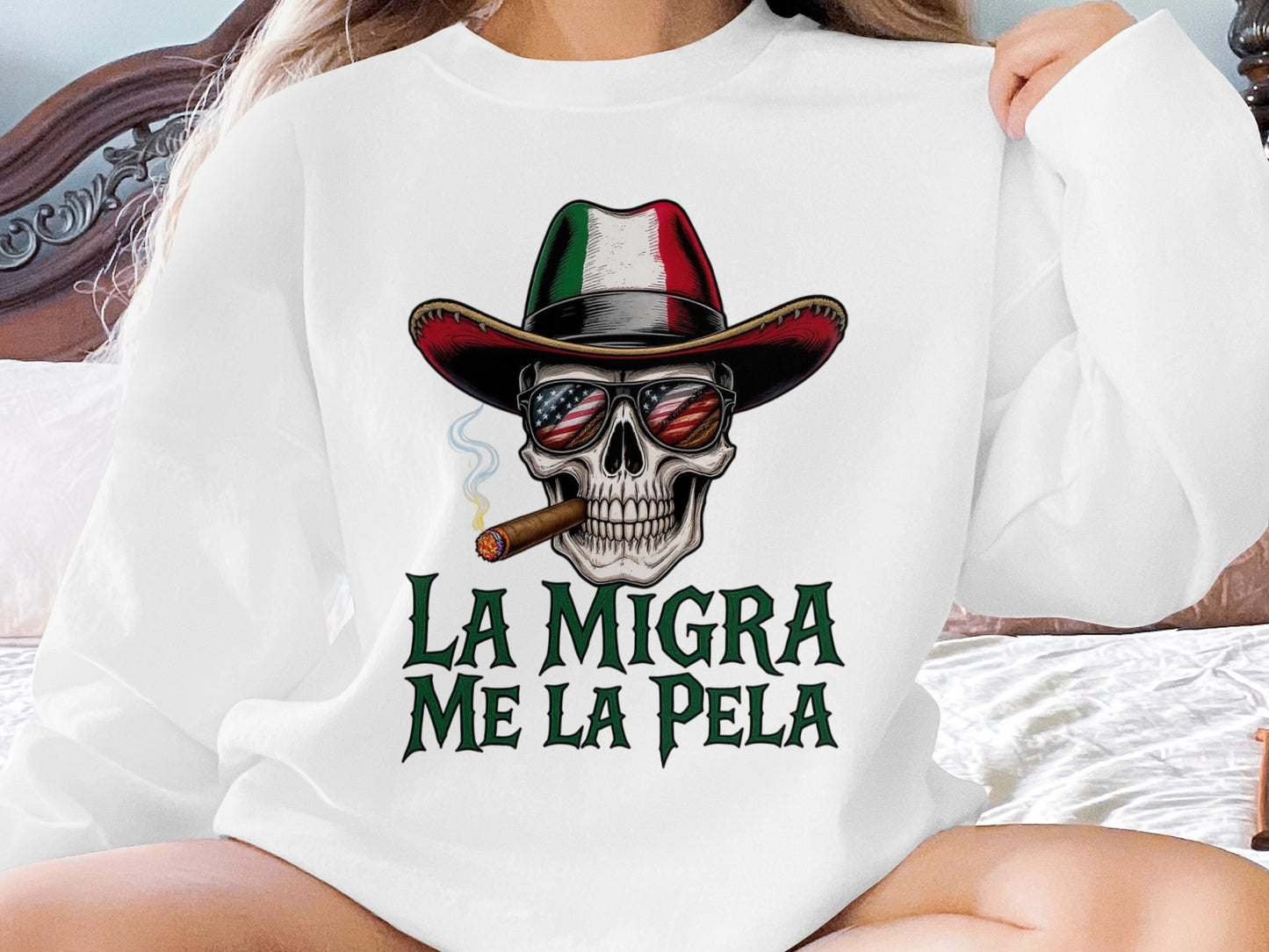 LA MIGRA ME LA PELA Skull With Cigar Sweatshirt product