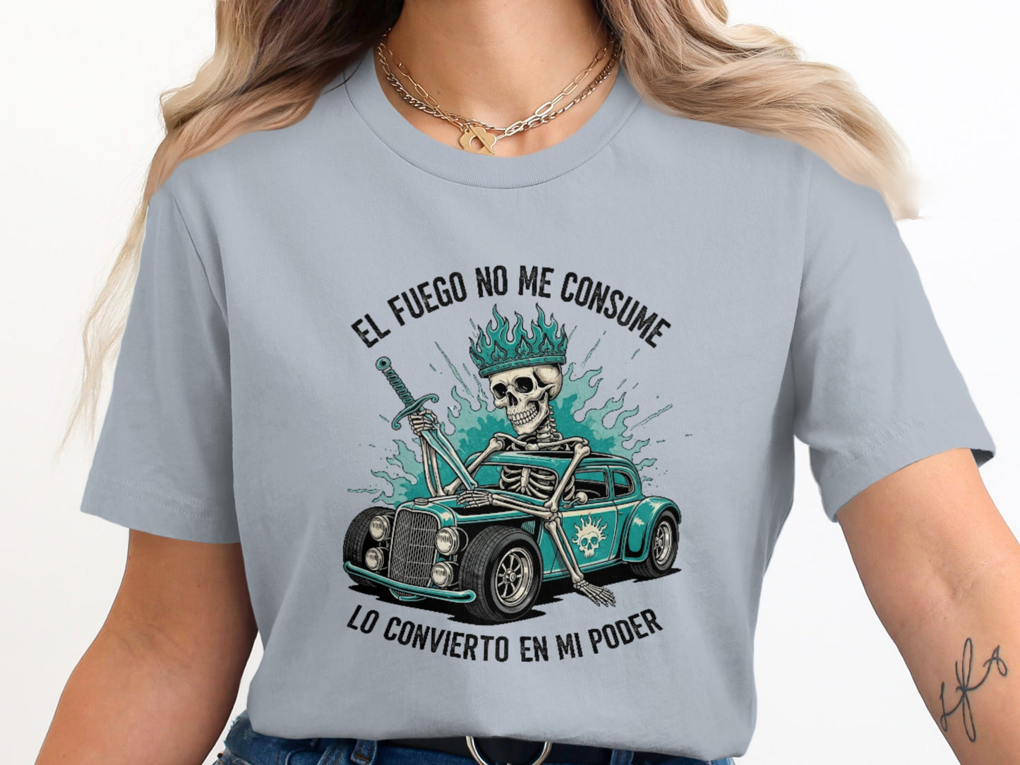 El Fuego No Me Consume Lo Convierto en Mi Poder T-Shirt product type
