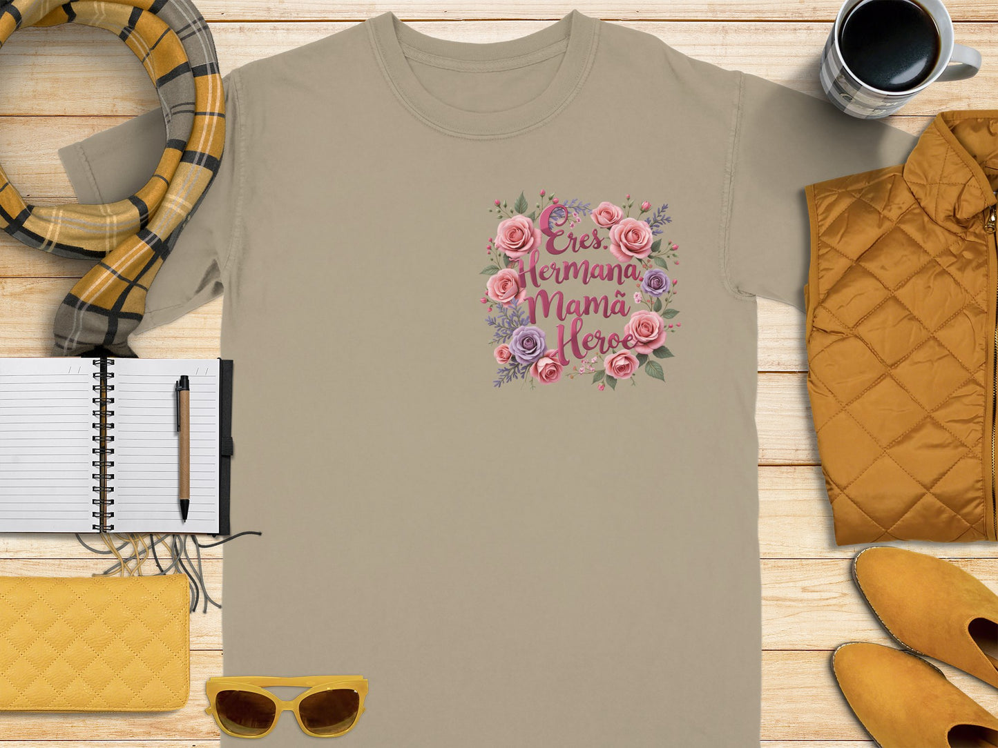 Eres Hermana Mama Heroe Floral Short Sleeve T-shirt product