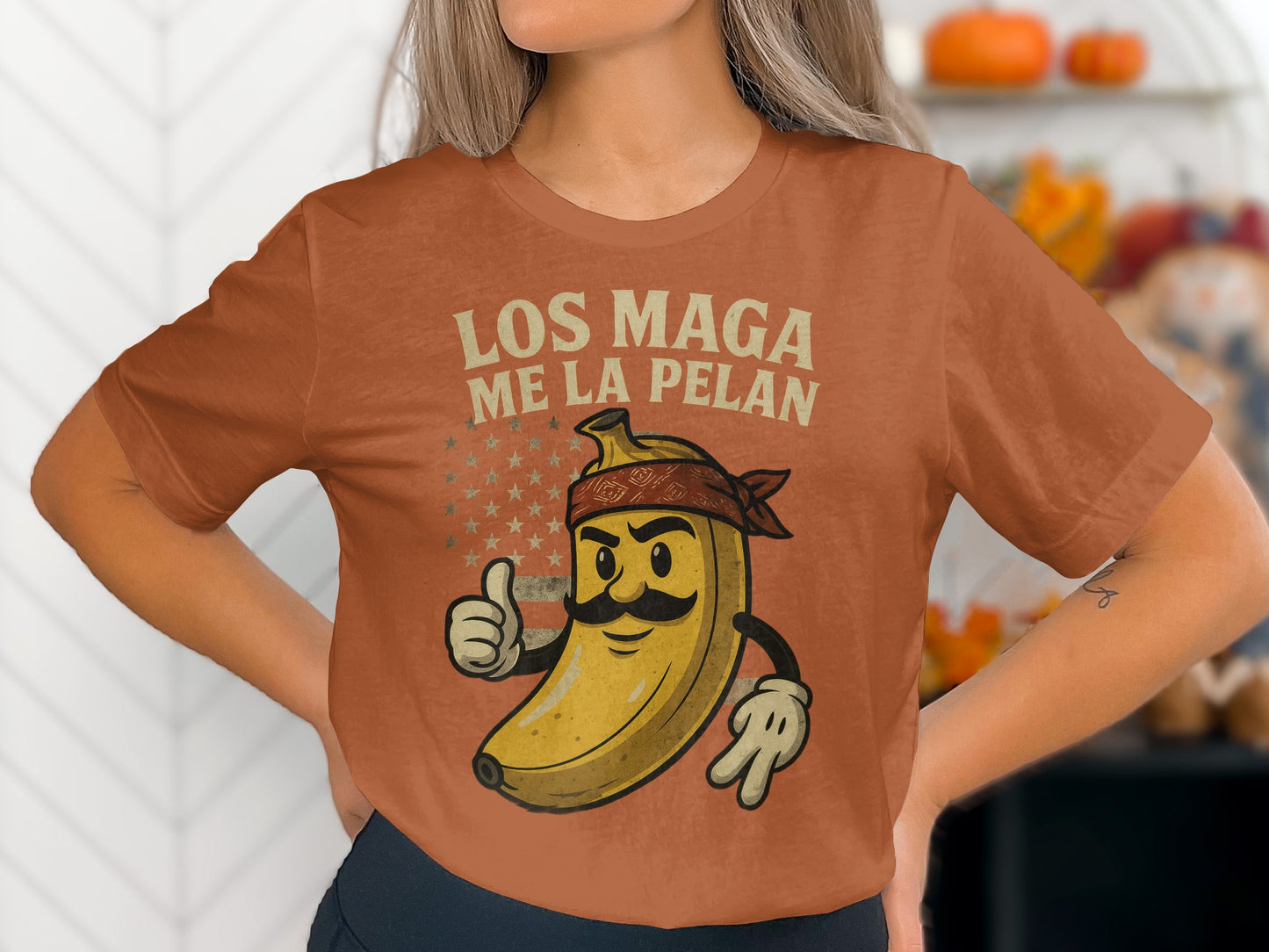 Los Maga Me La Pelan Banana Character T-shirt product