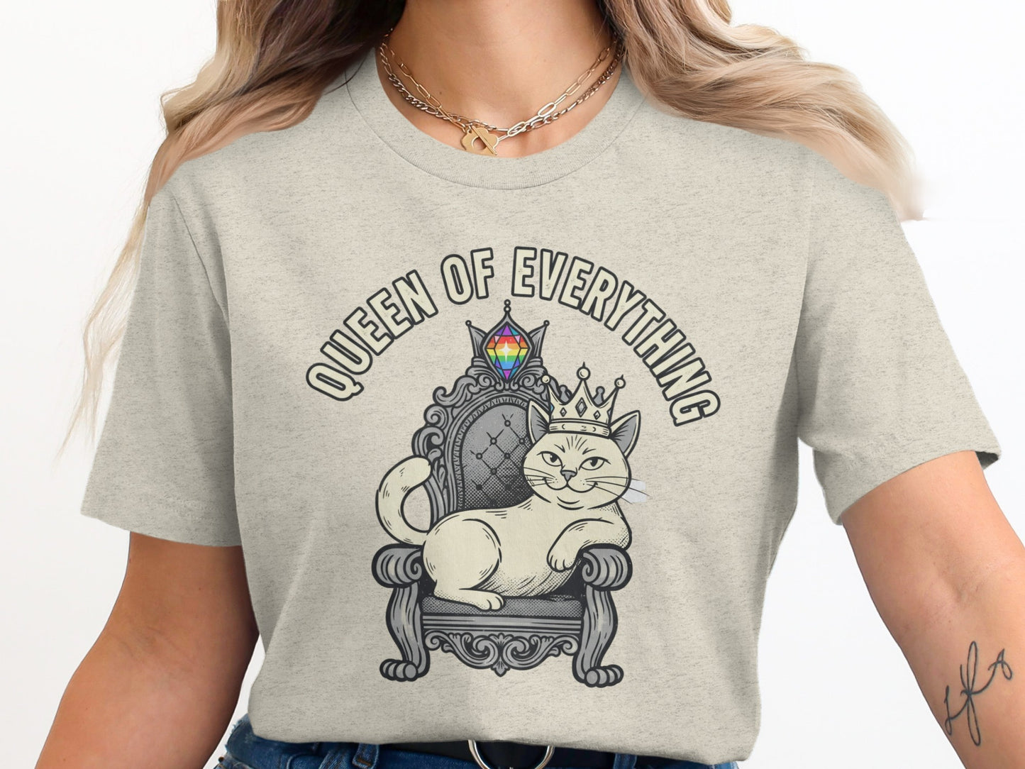 Queen of Everything Cat Print Graphic T-Shirt product type