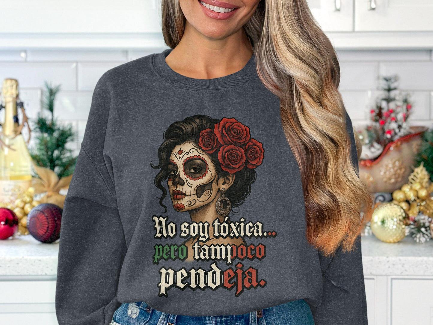 Yo Soy Tóxica Pero Tampoco Pendeja Printed Sweatshirt product type