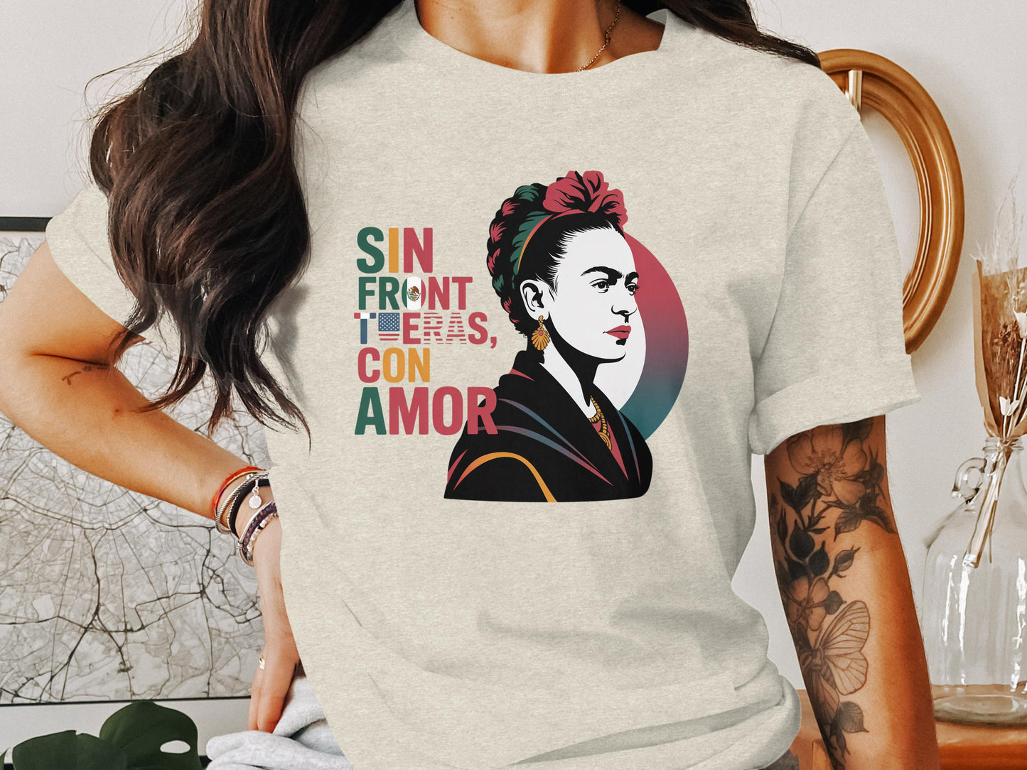 Sin Fronteras Con Amor Graphic Unisex T-shirt