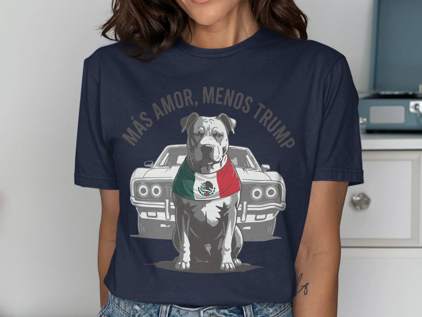 Más Amor Menos Trump Graphic T-shirt product