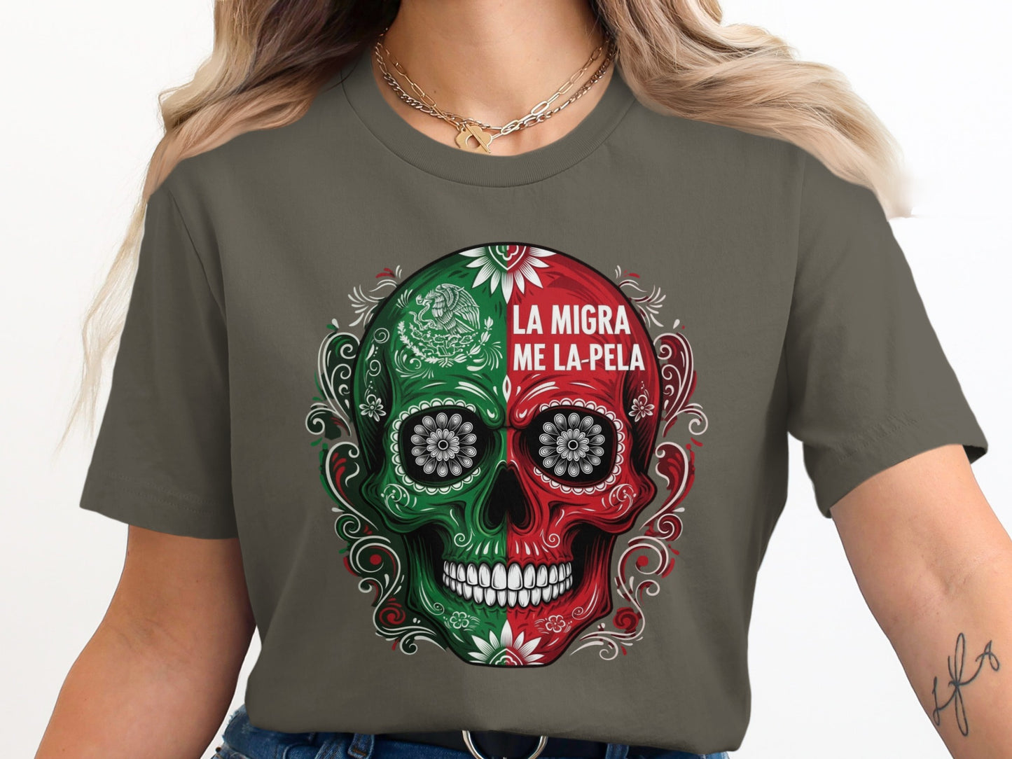 La Migra Me La Pela Skull Graphic Tee product