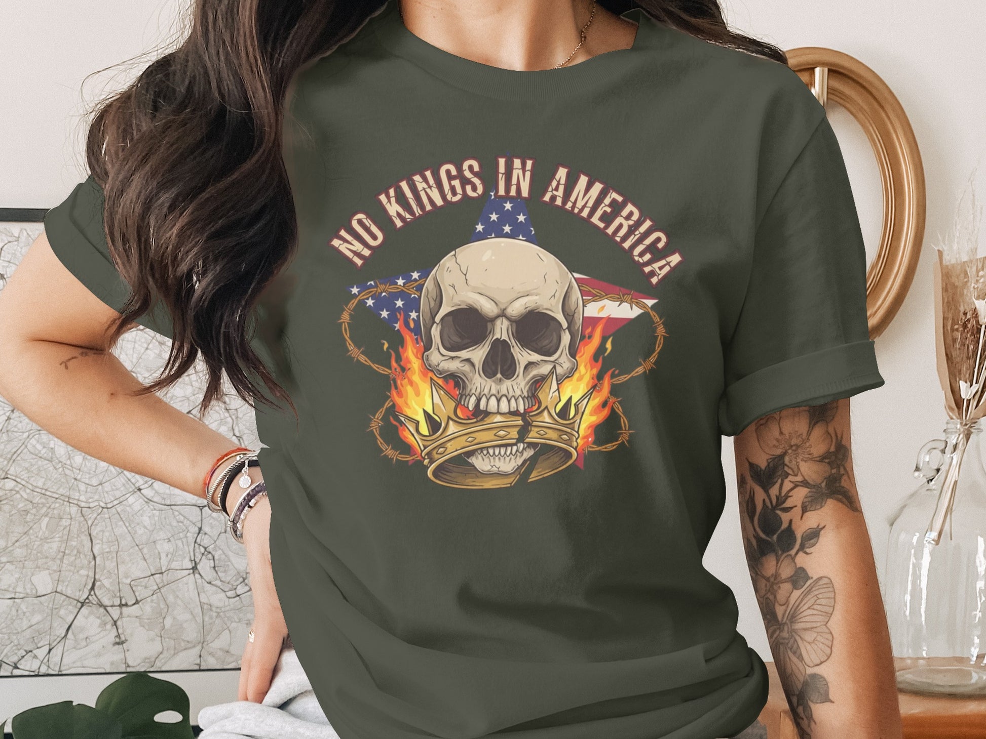 No Kings in America Skull and Flag Graphic Shirt