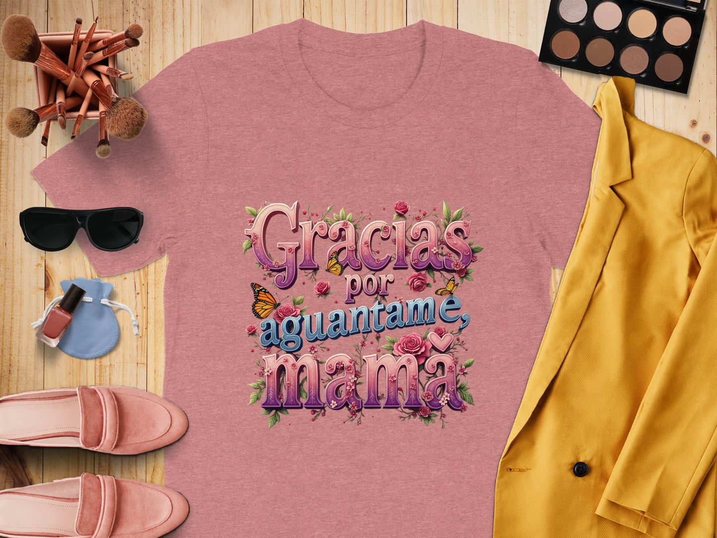 Gracias por Aguantarme Mamá Graphic Tee product type