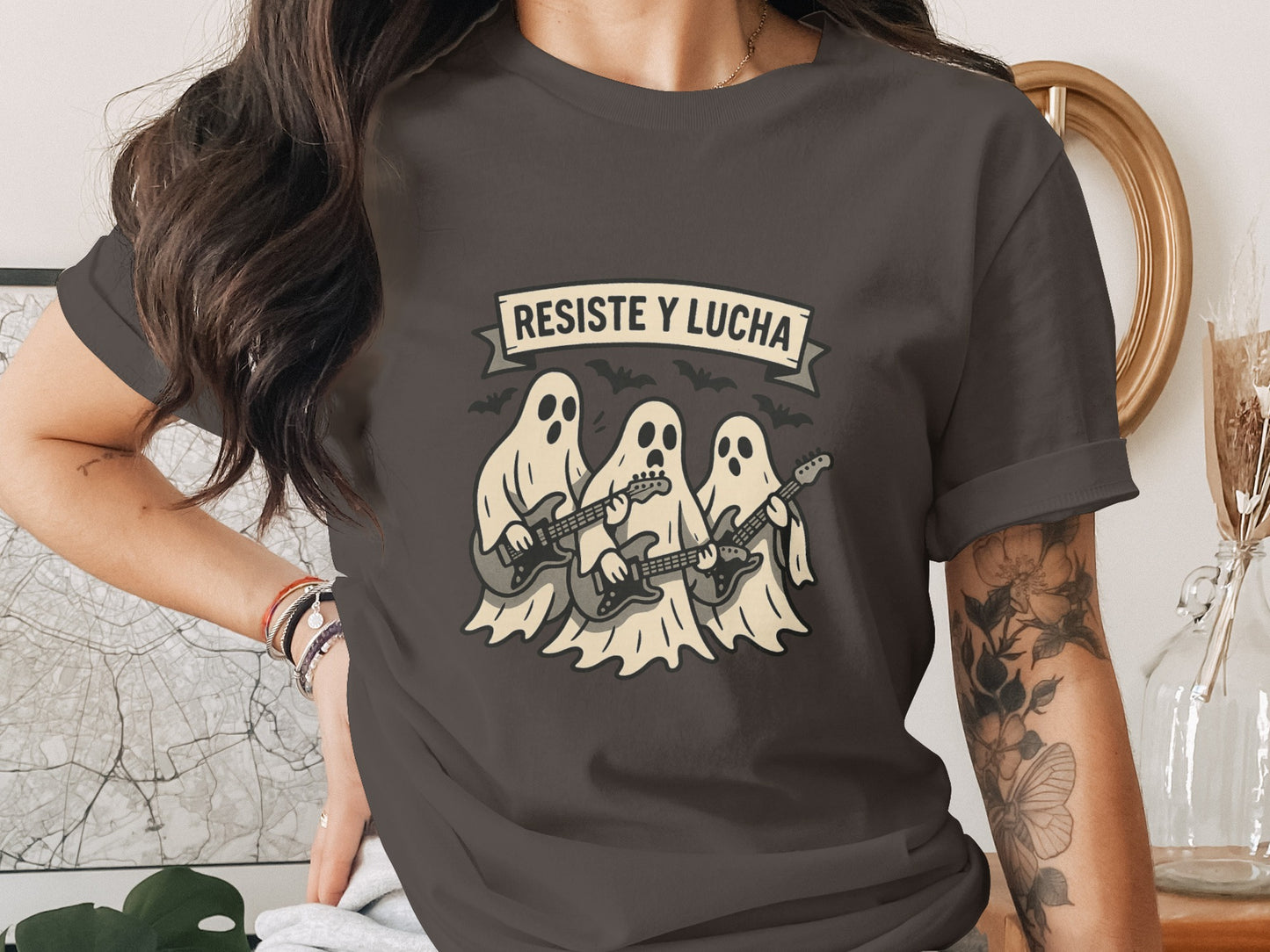 Resiste y Lucha Guitar Playing Ghosts Shirt product type