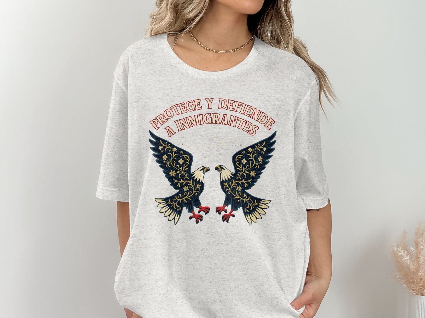 Protege Y Defiende A Immigrantes Eagle T-Shirt product type