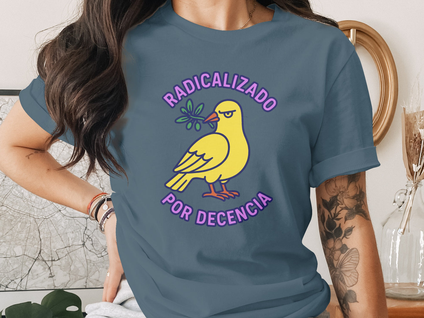 Radicalizado Por Decencia Graphic Printed T-Shirt