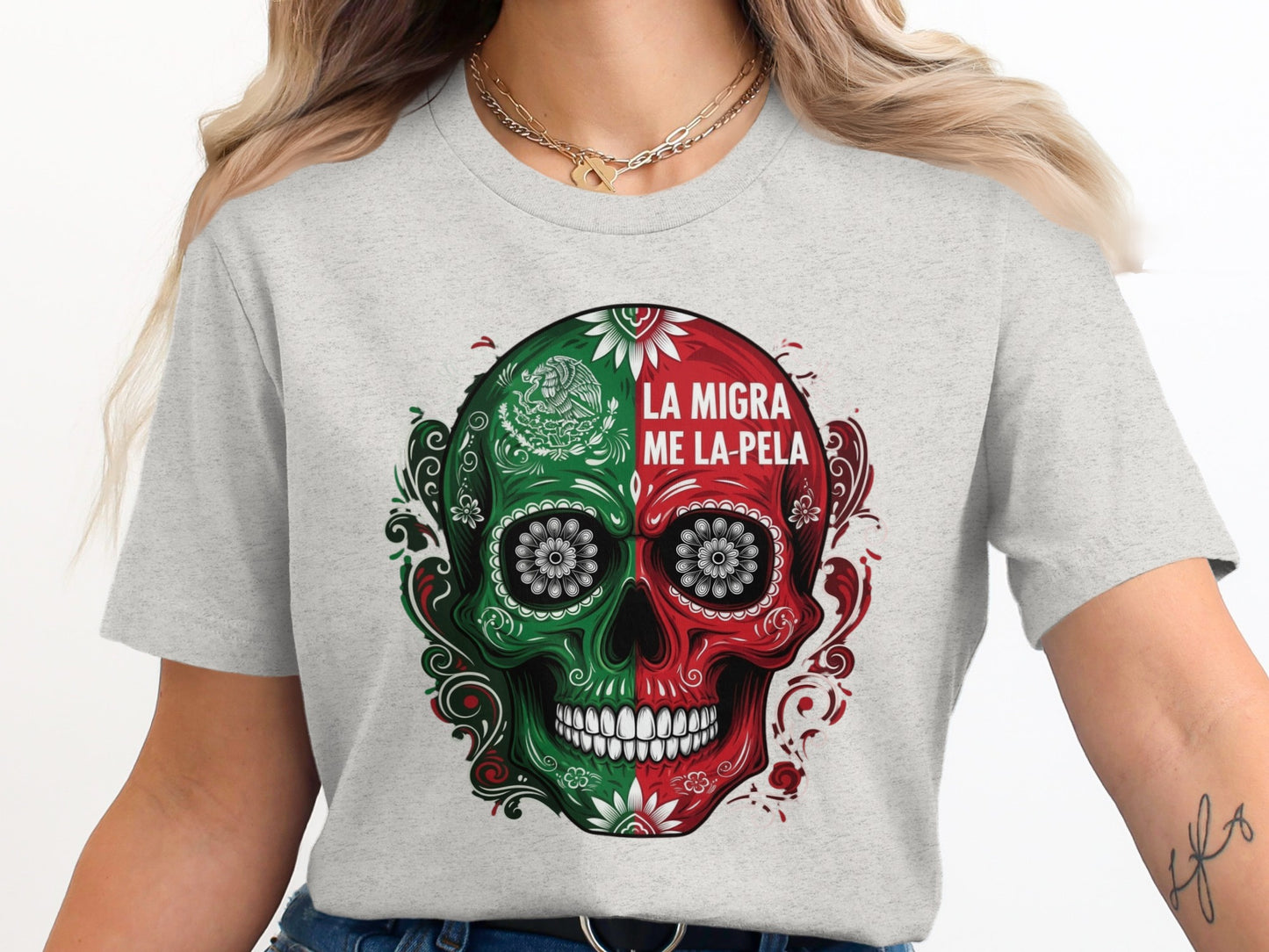 La Migra Me La Pela Skull Graphic T-shirt product type