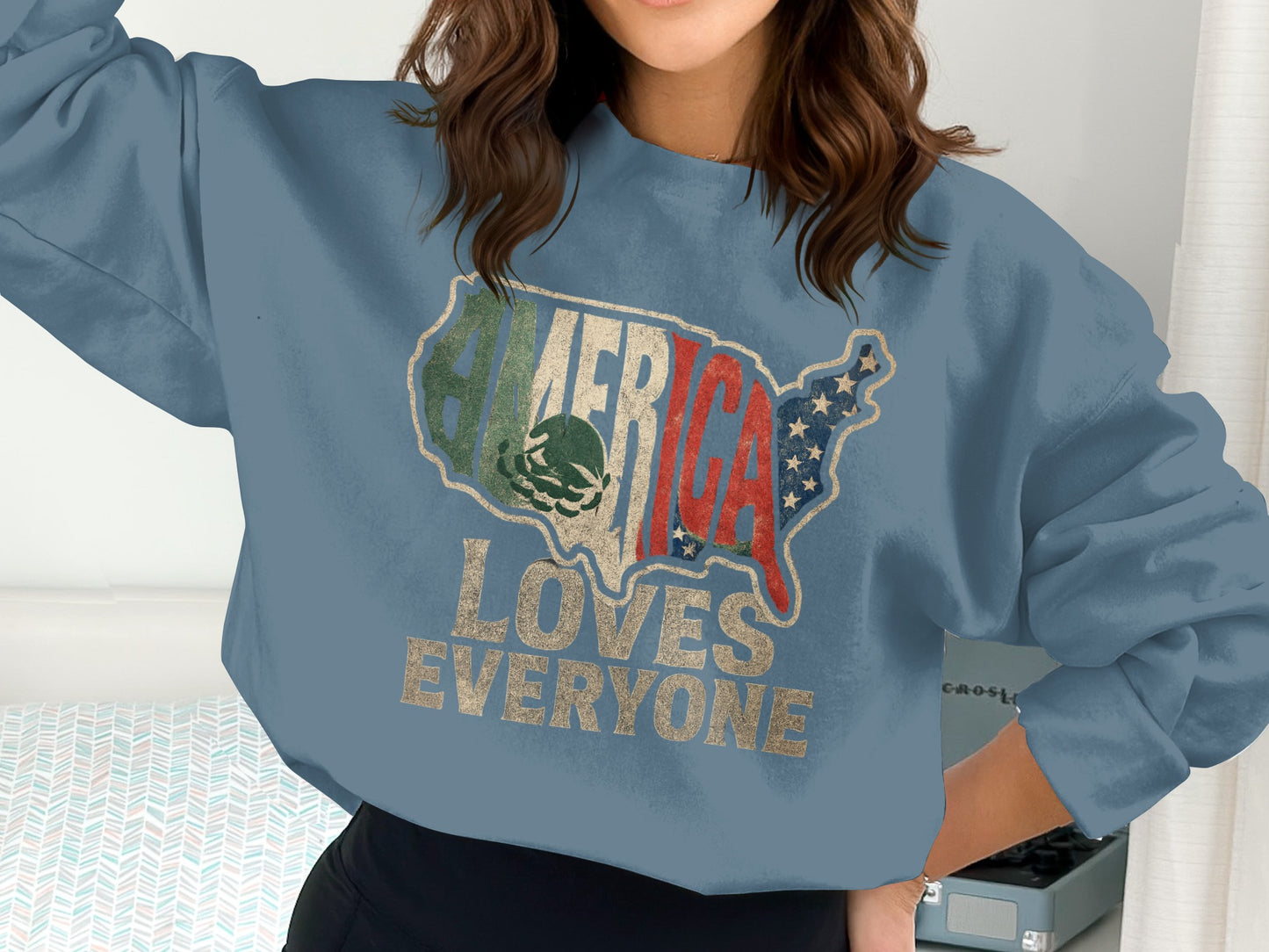 USA Map Graphic America's Love Everyone product type