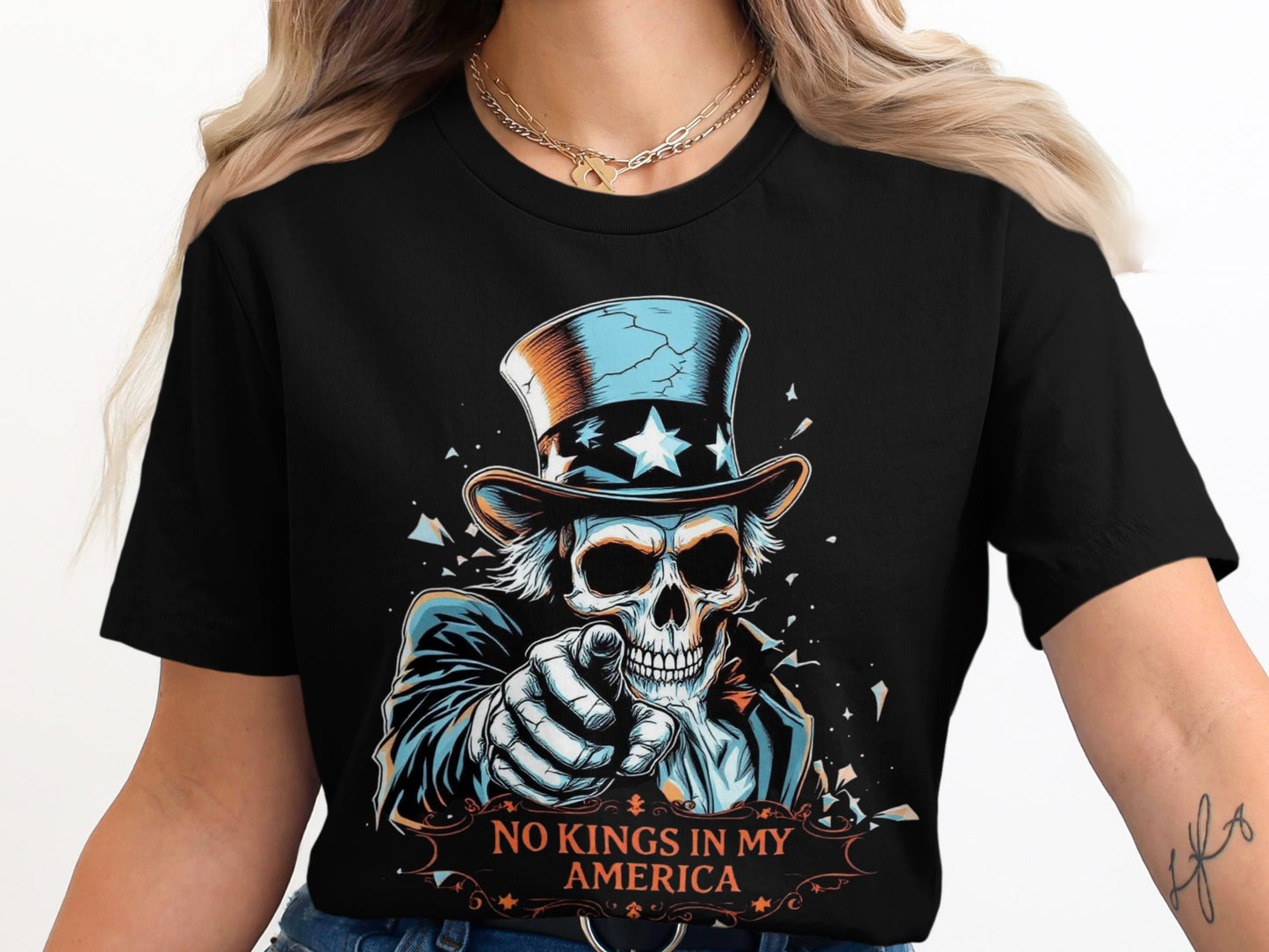 No Kings In My America Skull Graphic T-Shirt product type