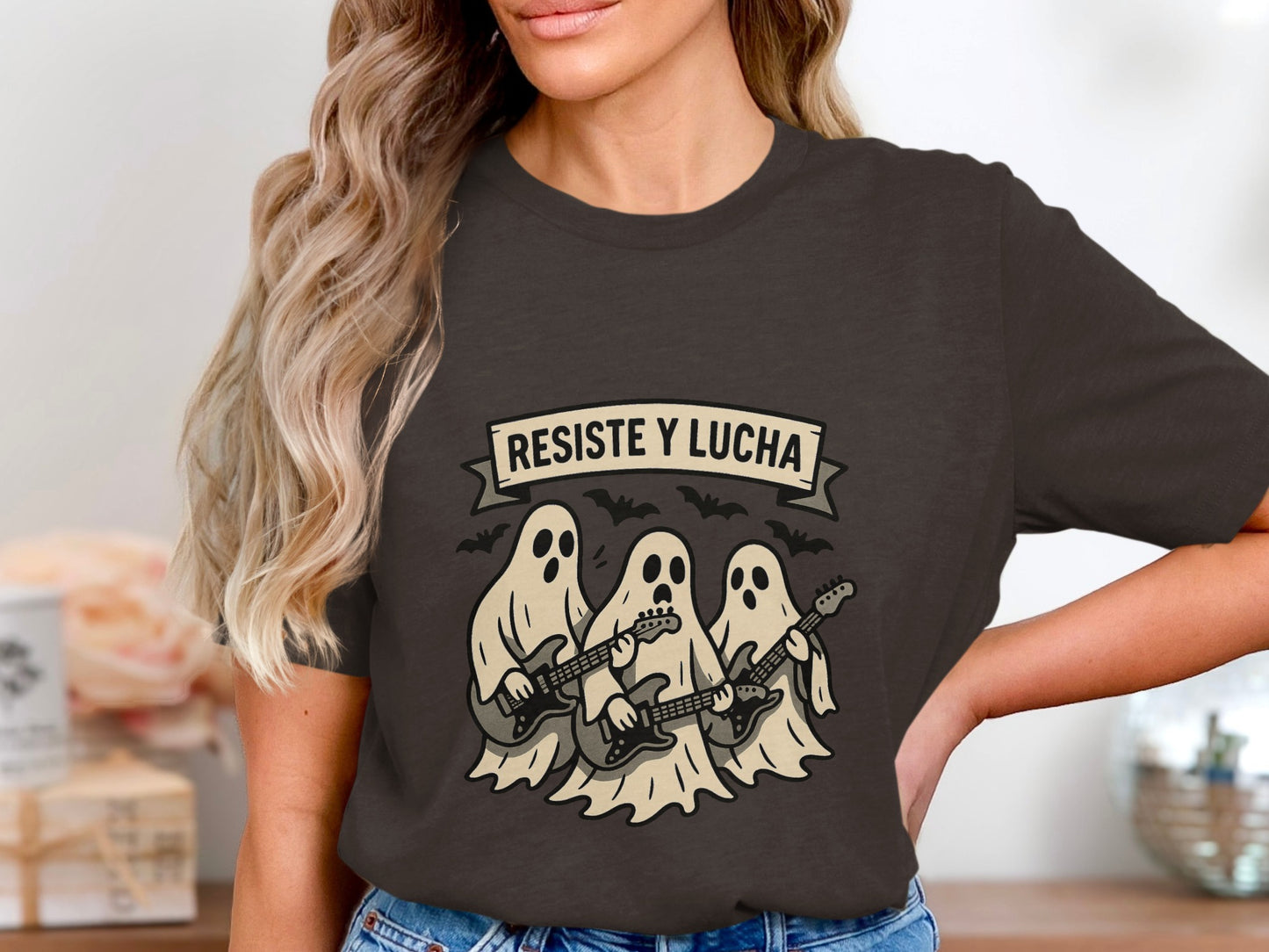 Resiste Y Lucha Ghost Graphic T-Shirt product type