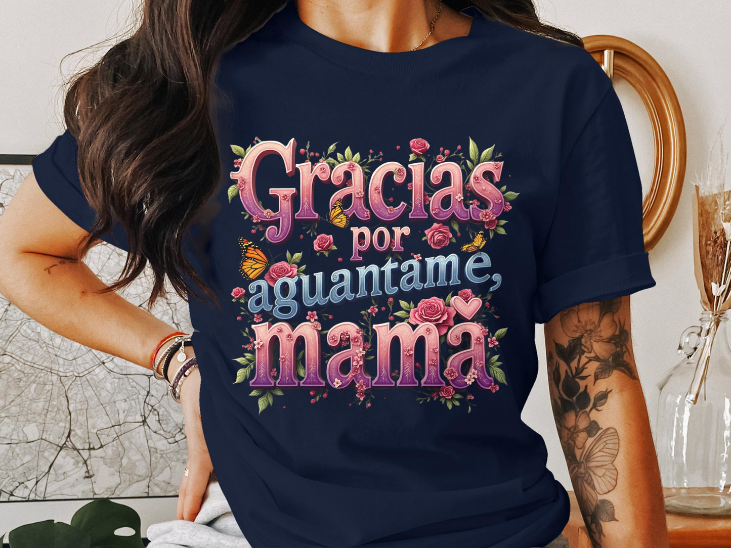 Gracias por Aguantarme Mamá T-shirt product type