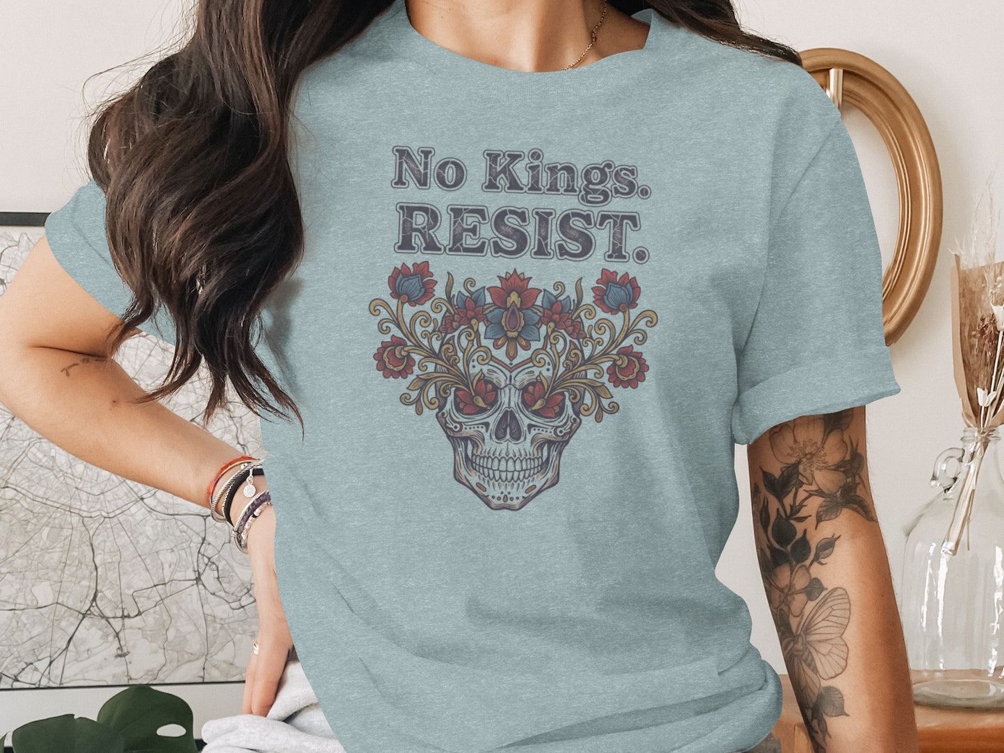 No Kings RESIST Skull Art Graphic T-Shirt product