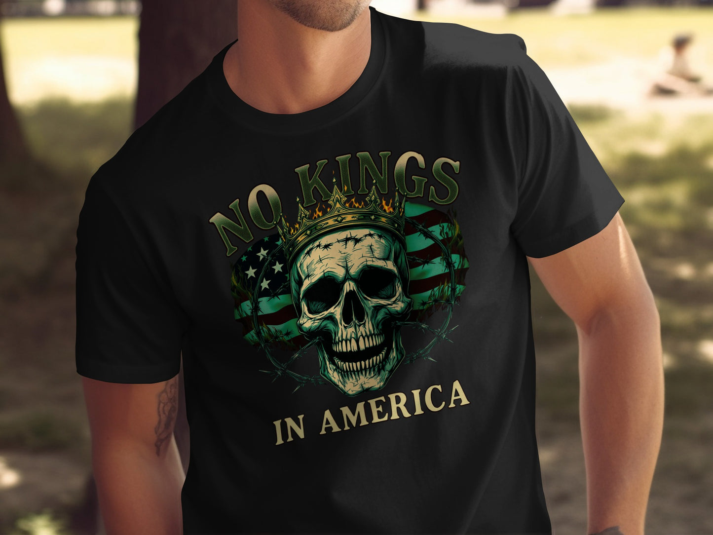 No Kings in America Skull Graphic T-Shirt Product