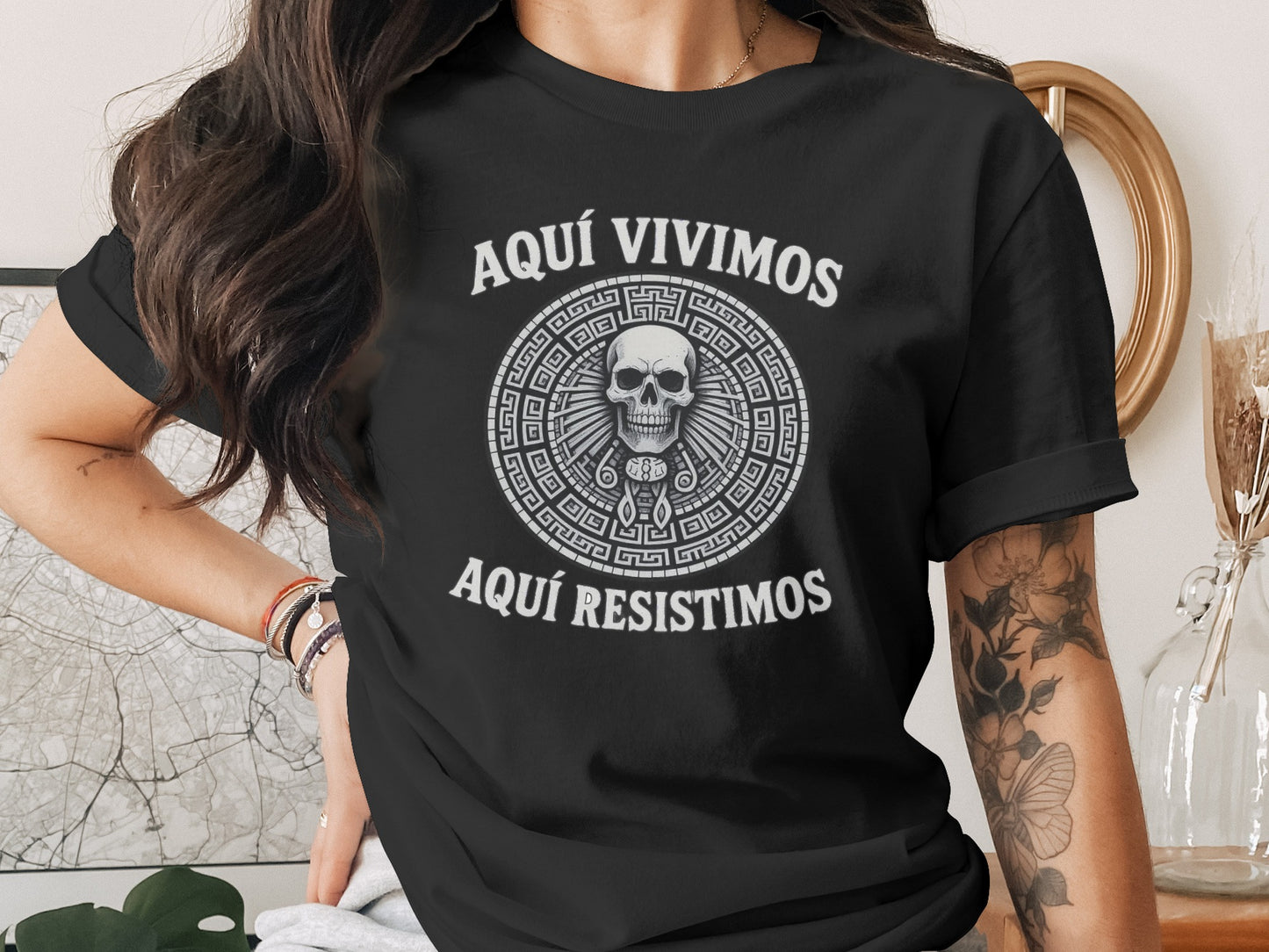Aquí Vivimos Aquí Resistimos Skull T-Shirt product