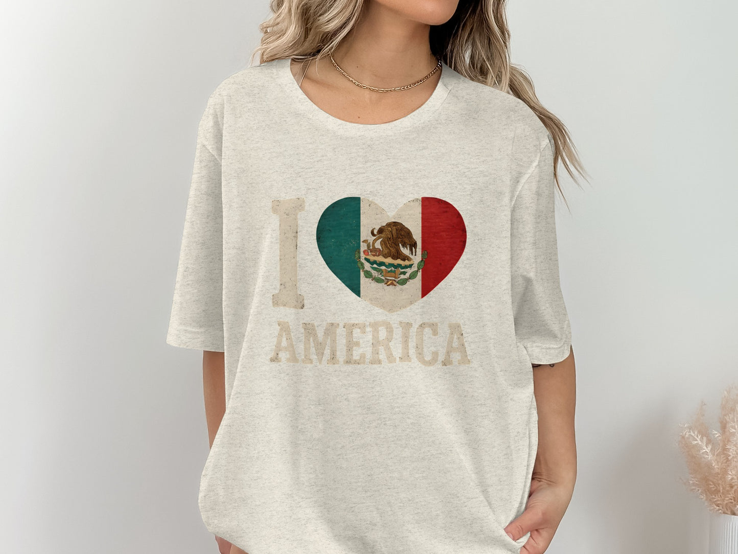 I Love America Heart Graphic Women's T-shirt product type