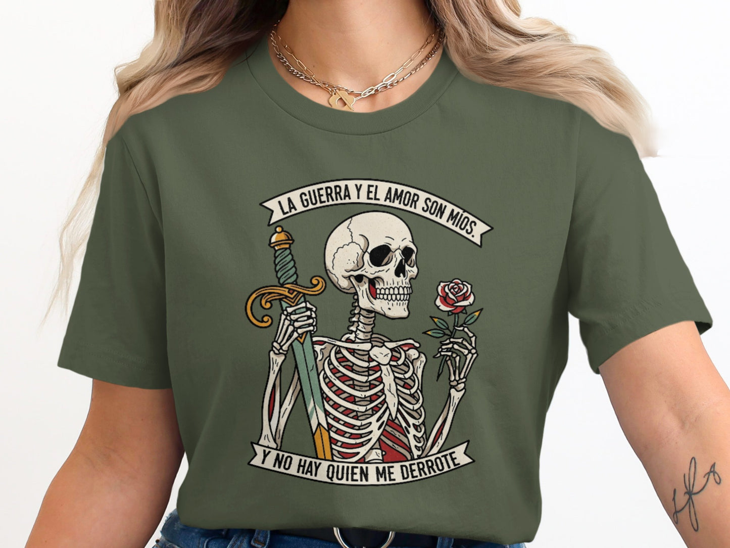La Guerra y El Amor Skeleton Graphic T-Shirt product