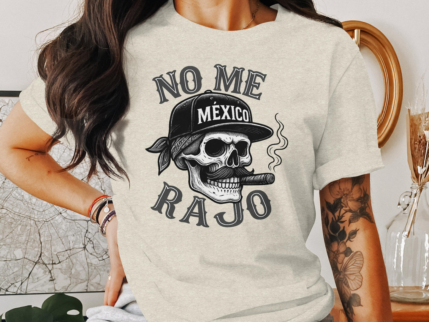 No Me Rajo Smoking Skull Graphic T-shirt product