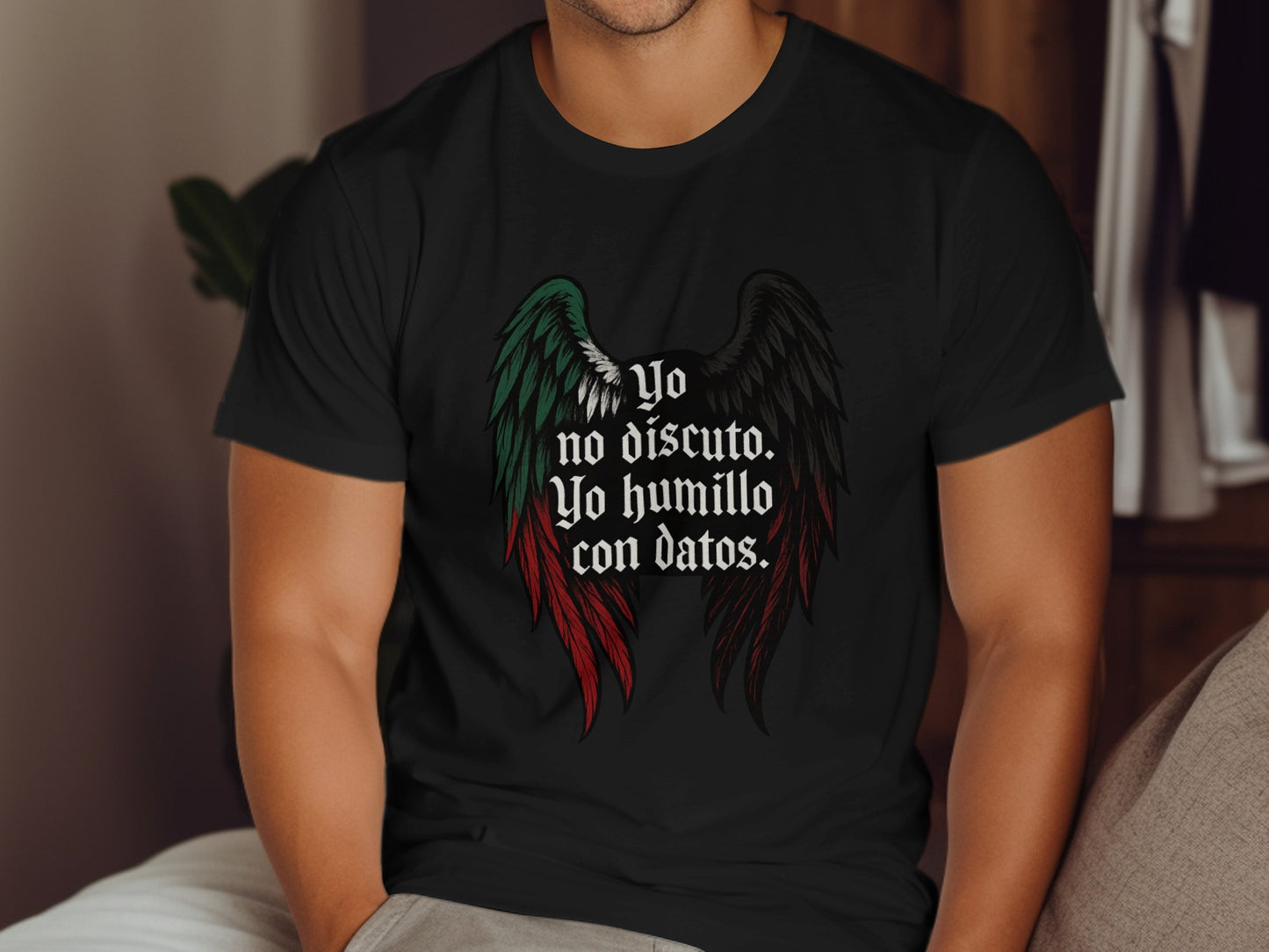 Yo no discuto Yo humillo con datos T-shirt product