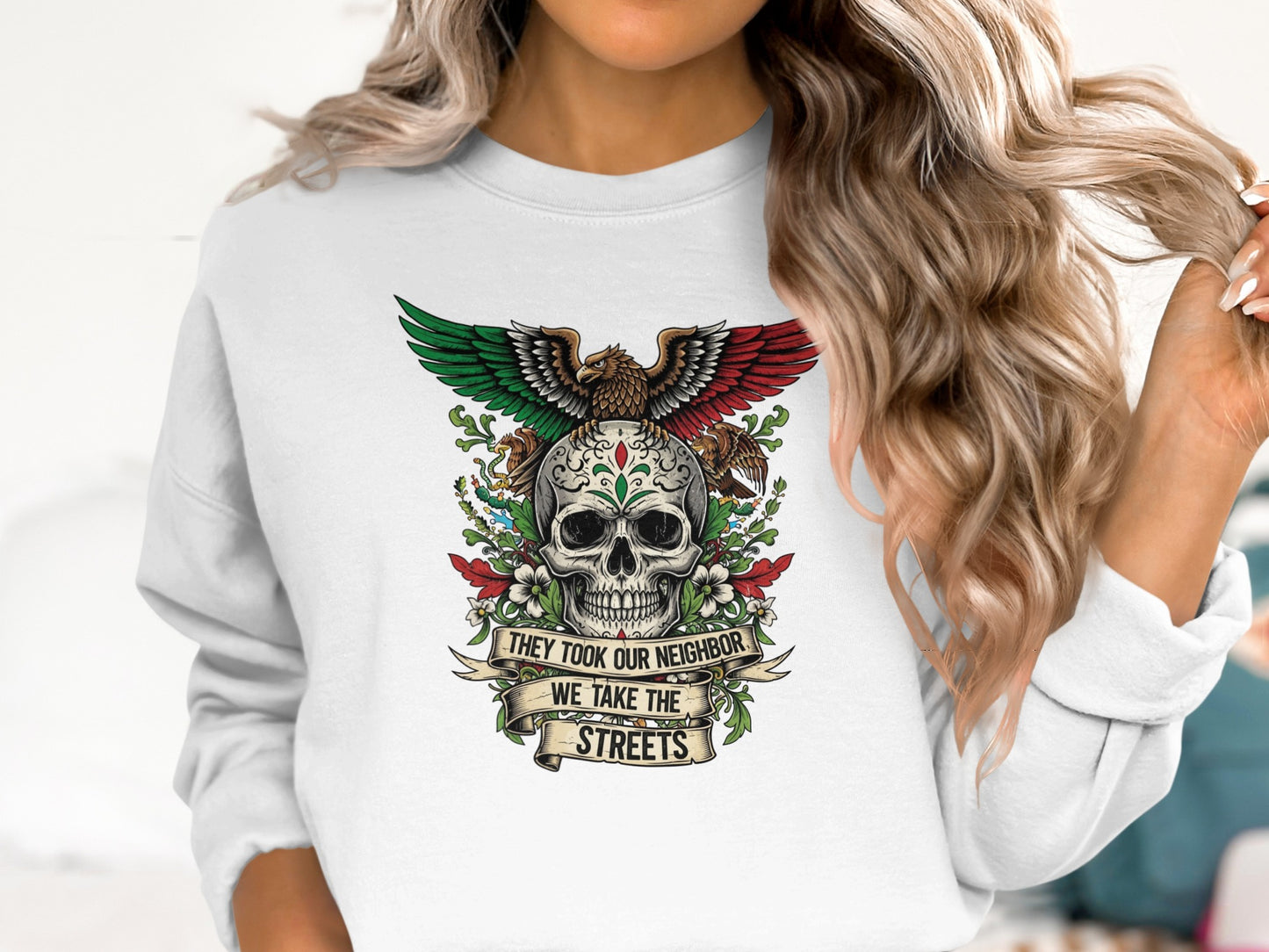 Unique Skull Art Emblazoned Streetwear Sweatshirt Product