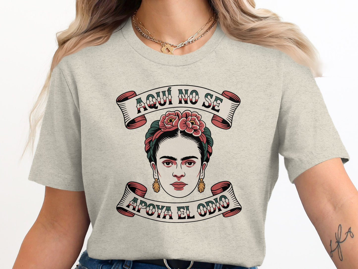 Aquí No Se Apoya El Odio Creative T-Shirt Product