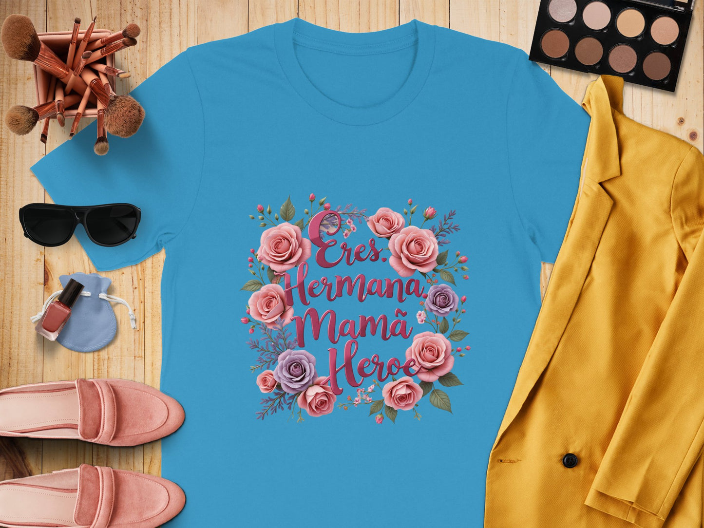 Eres Hermana Mamá Heroe Floral Graphic T-Shirt product type