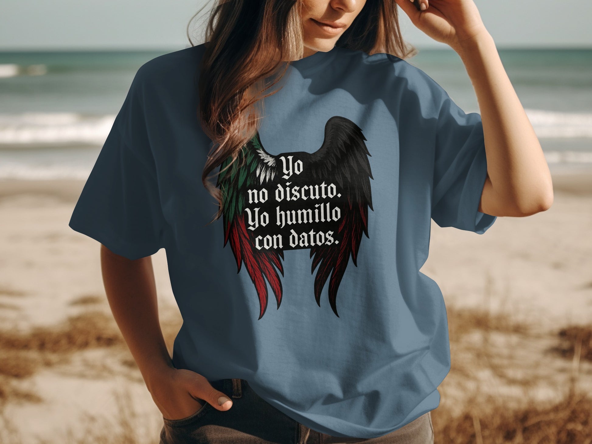 Yo no discuto Yo humillo con datos T-shirt product