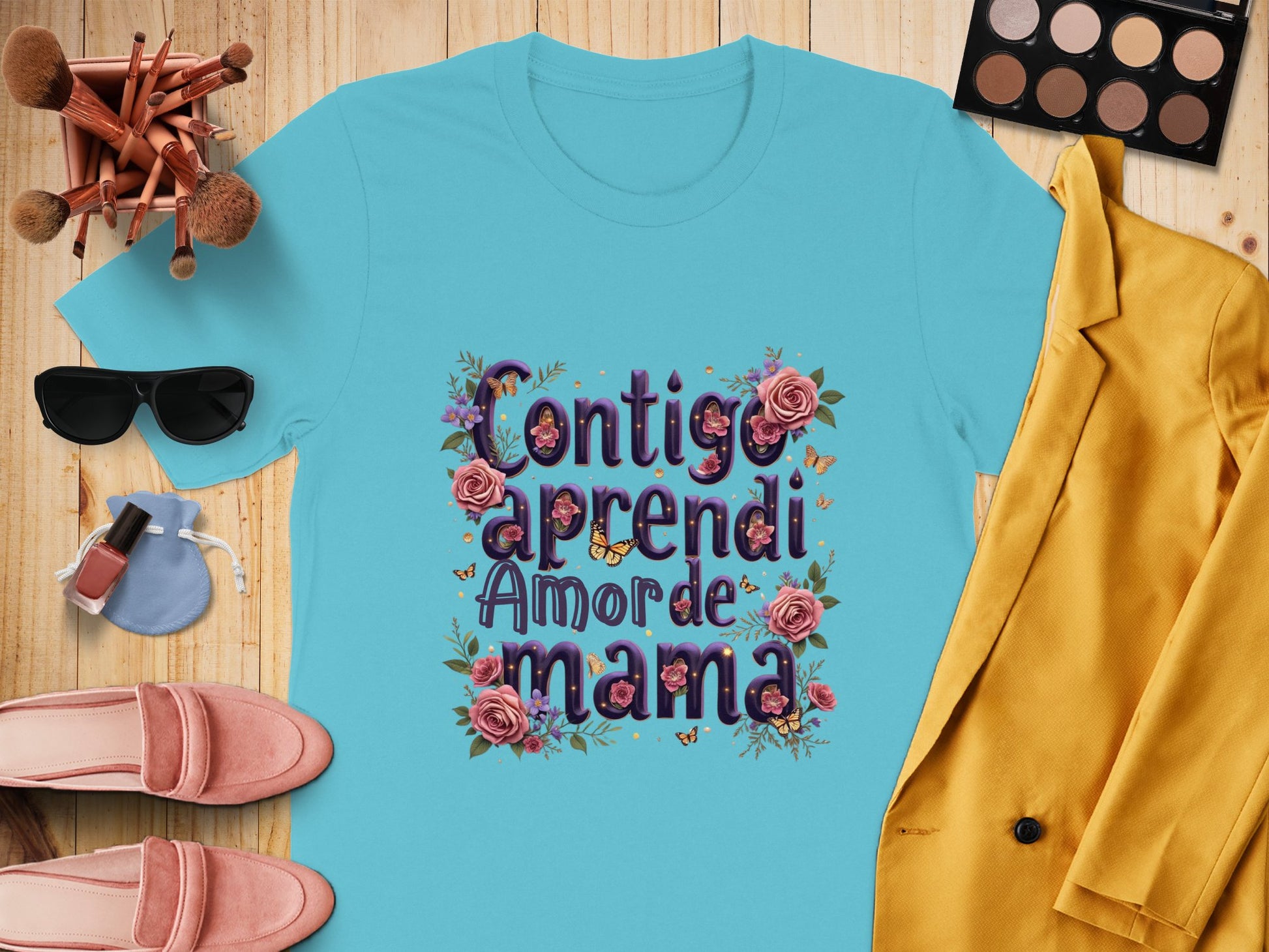 Contigo Aprendí Amorde Mamá Graphic T-Shirt product