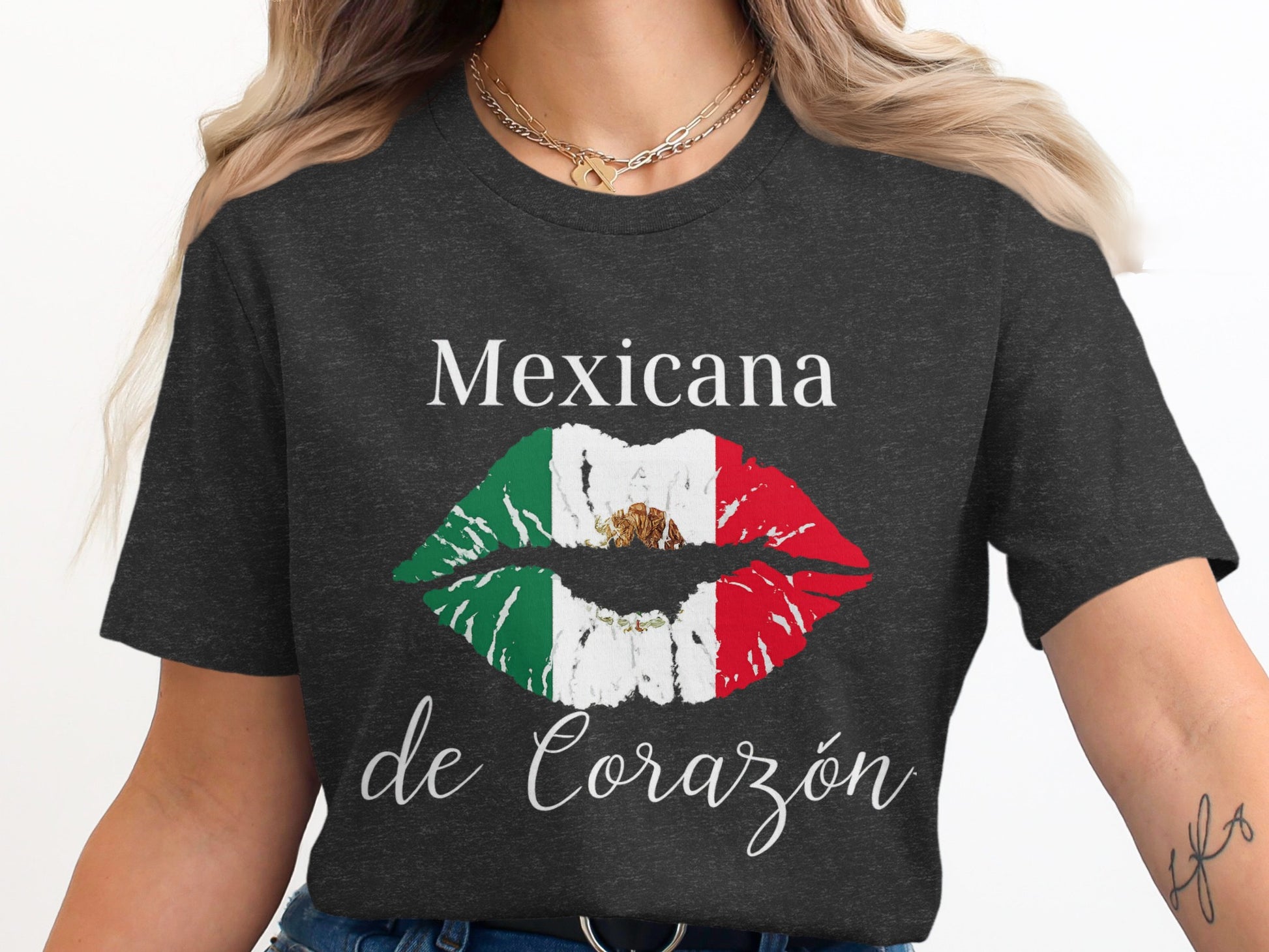 Mexicana de Corazón Graphic Tee product type