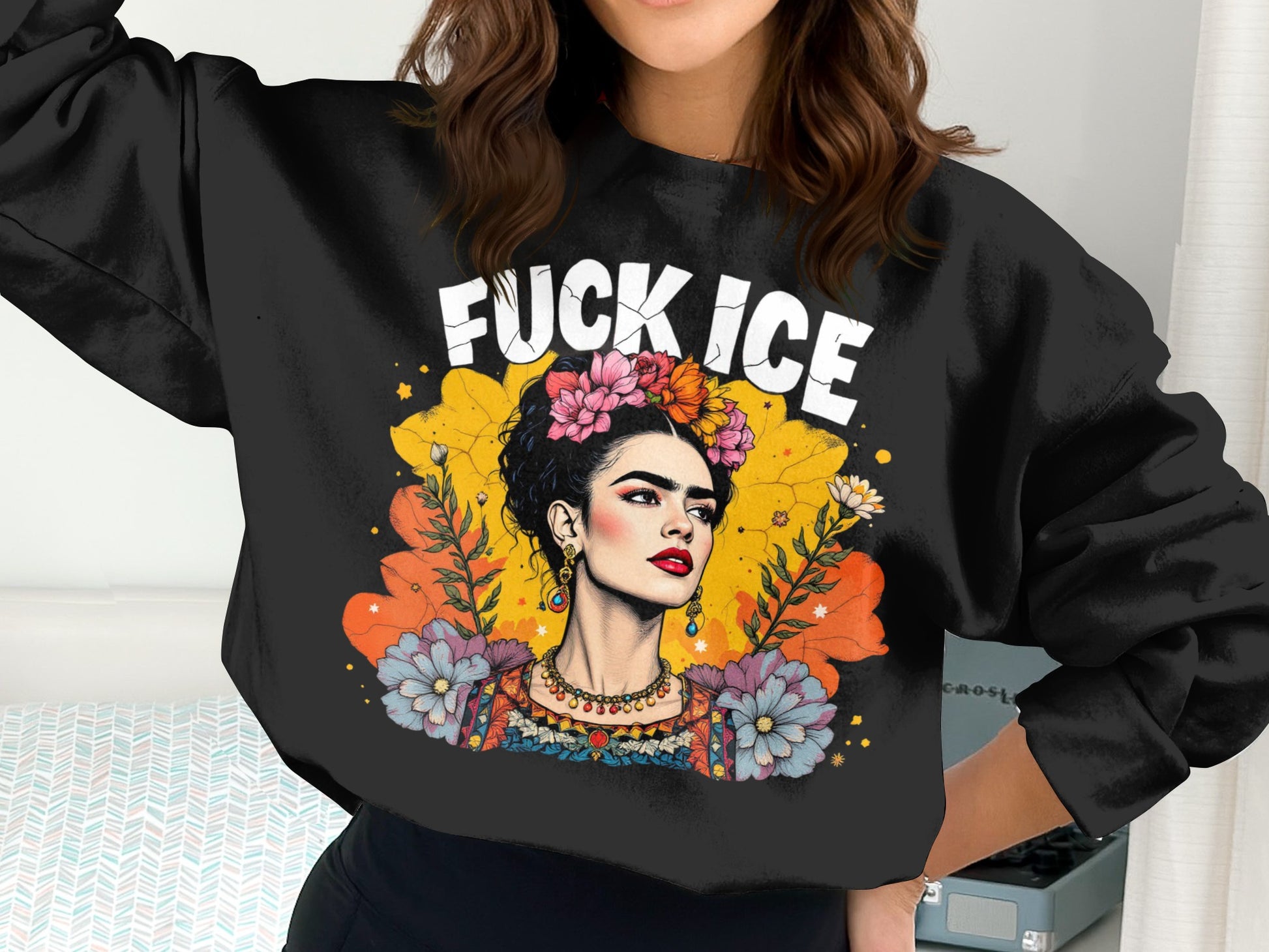 Vibrant Frida Kahlo Graphic Sweatshirt Crewneck