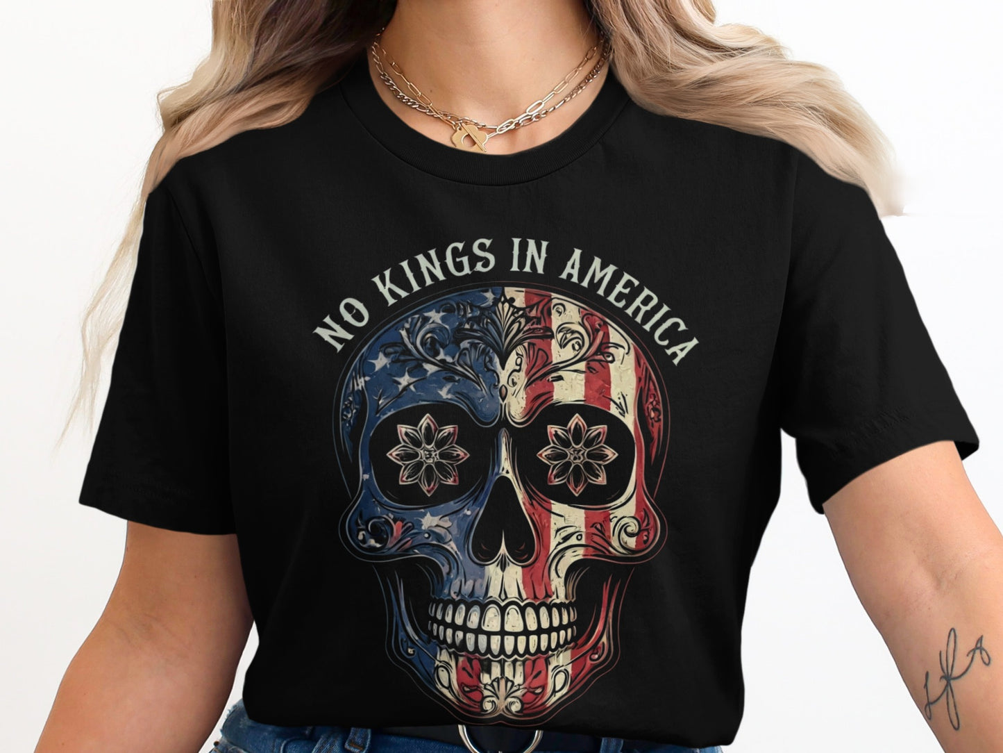 No Kings In America Graphic Skull T-shirt product