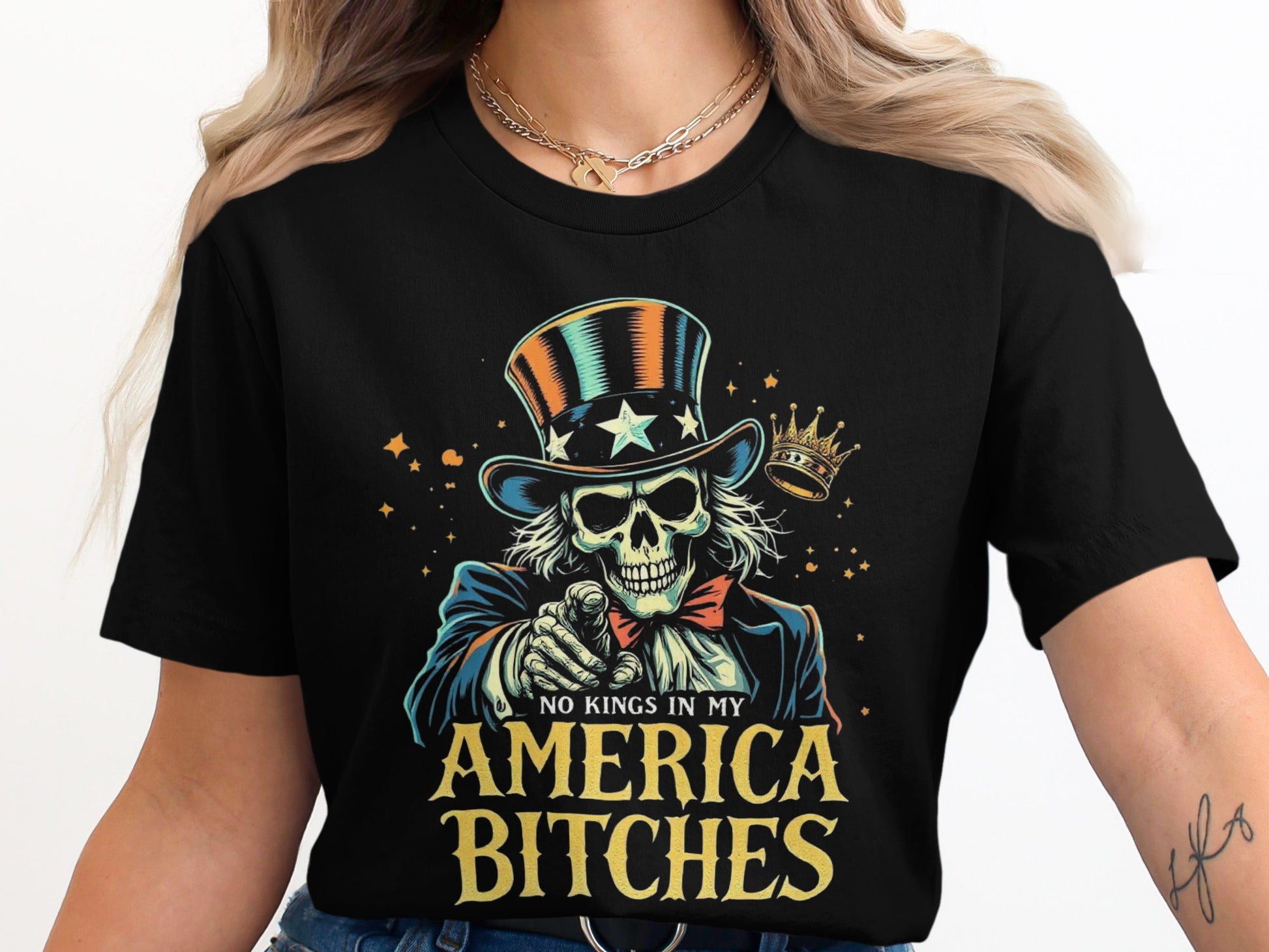 No Kings In My America Skull Graphic Unisex T-Shirt