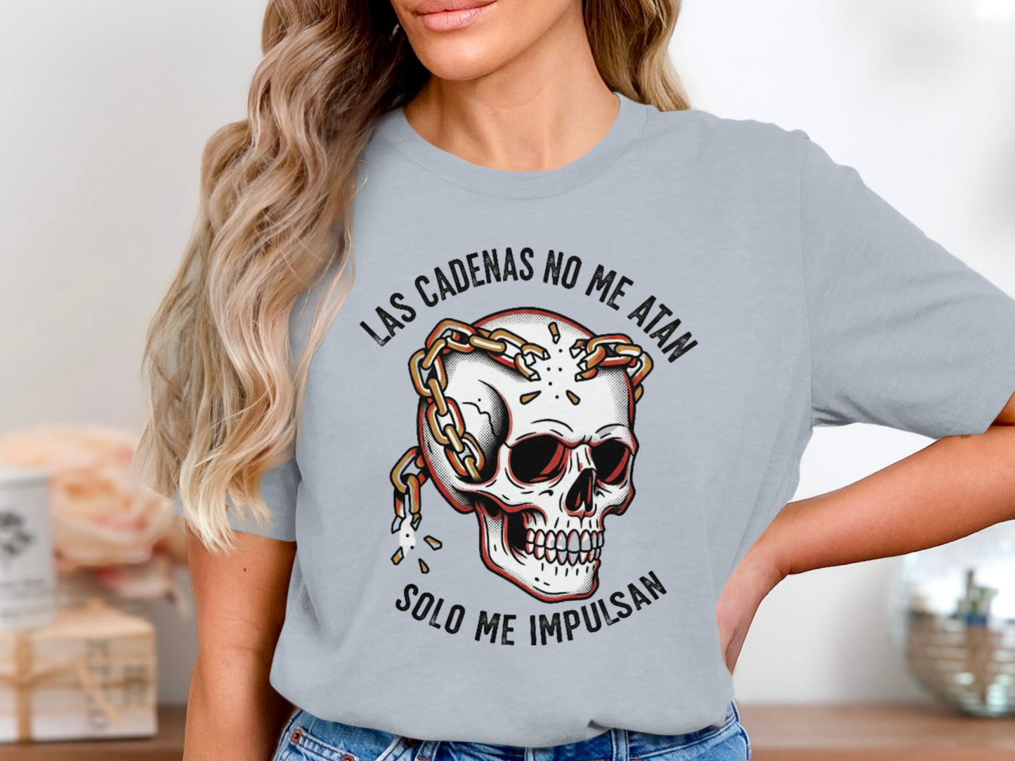 Las Cadenas No Me Atan Skull Graphic T-Shirt product