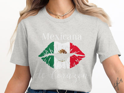 Mexicana de Corazón Graphic T-Shirt product type