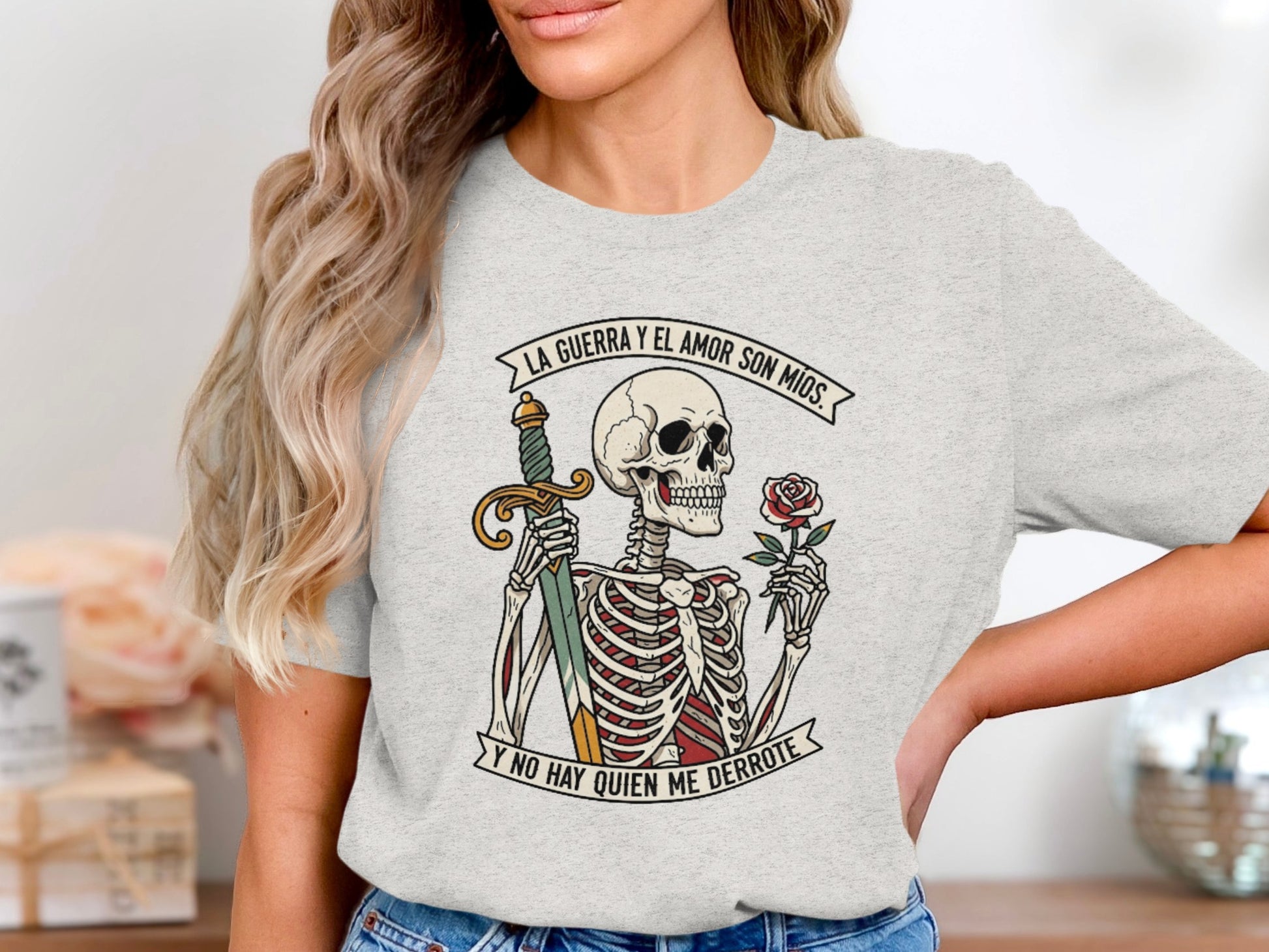 La Guerra y El Amor Son Mios Skeleton T-shirt product