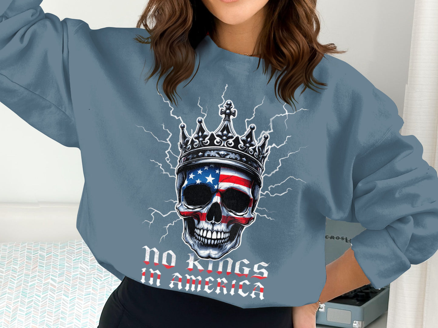 No Kings in America Skull Graphic Sweatshirt product