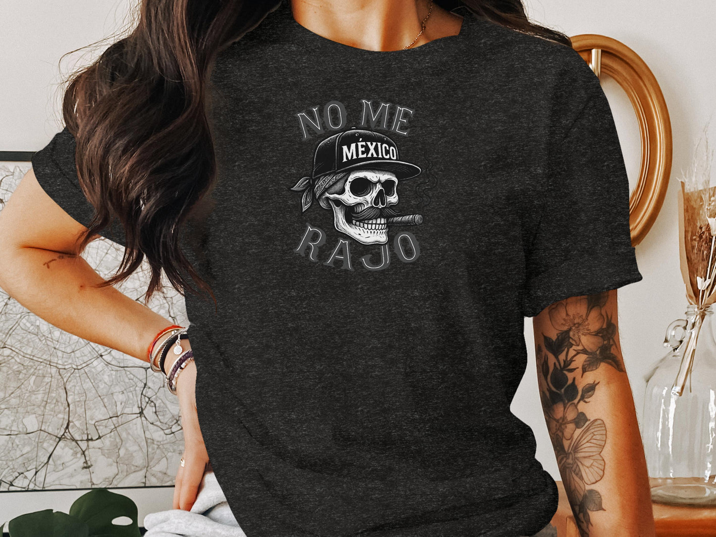 No Me Rajo Skull Mexico Graphic Tee product
