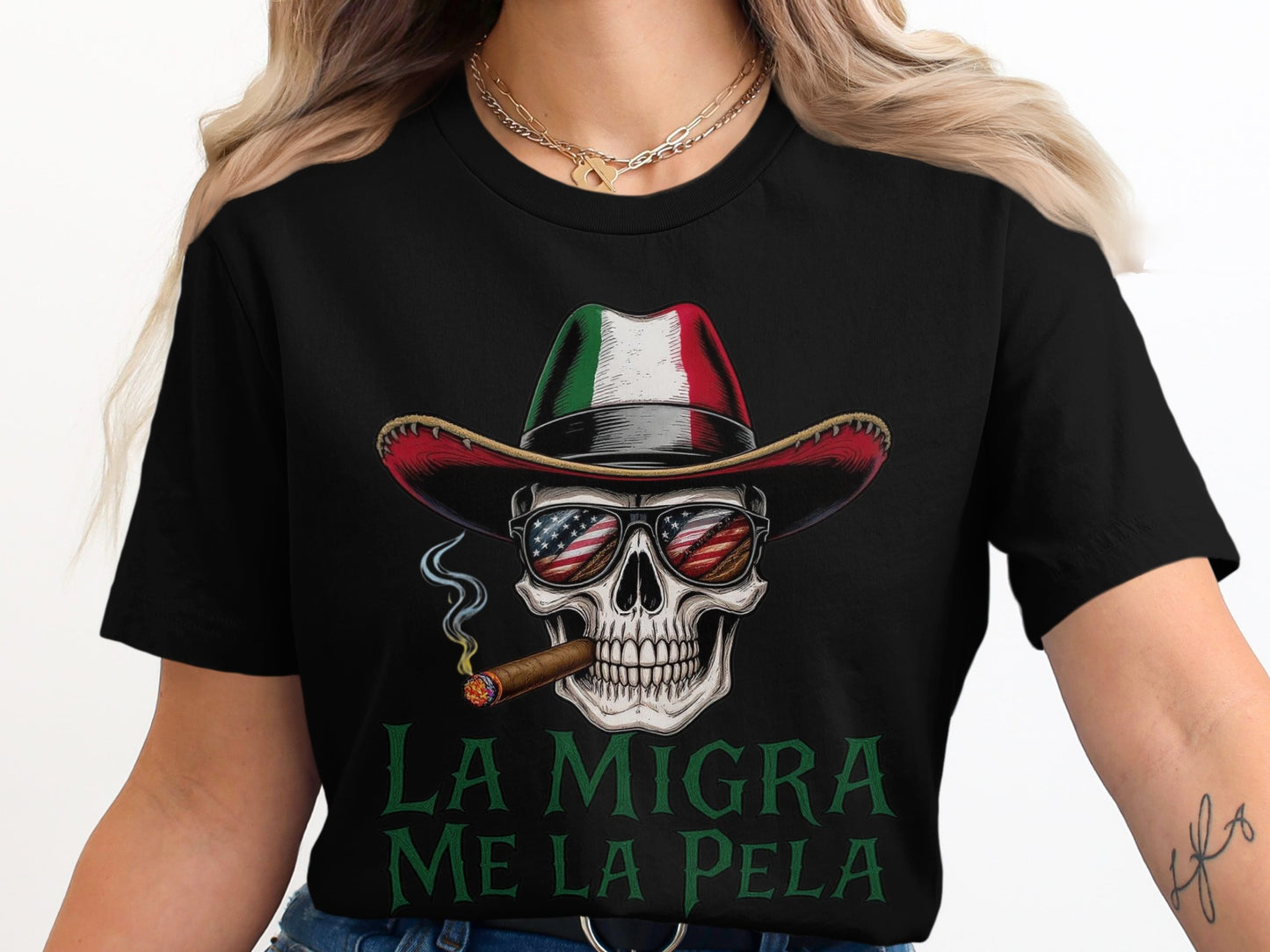 La Migra Me La Pela Skull Graphic T-Shirt product